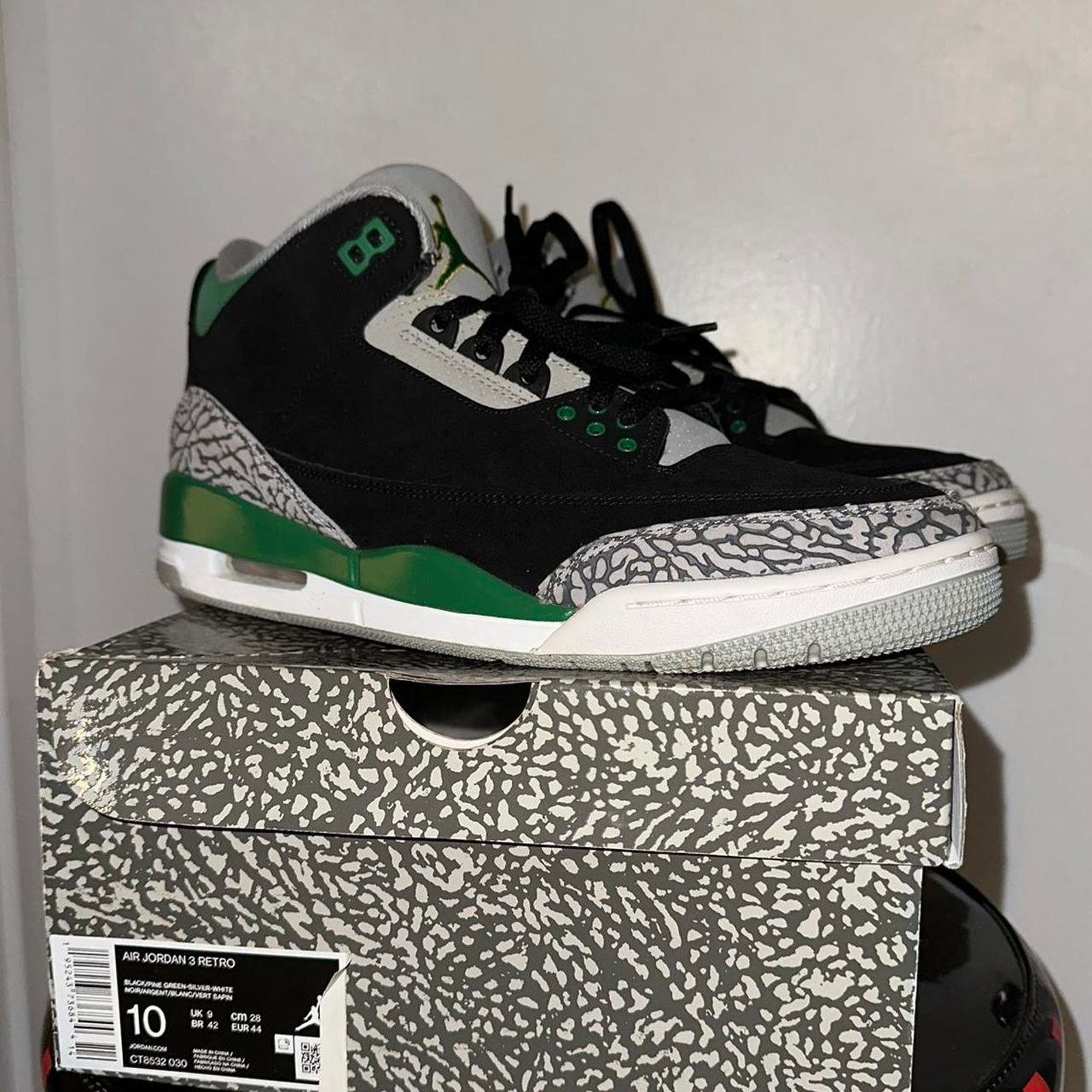 Jordan Brand × Nike Air Jordan 3 Retro Black/PINE GREEN 2021 Worn Once 10 mens Size US 10 / EU 43 - 1 Thumbnail