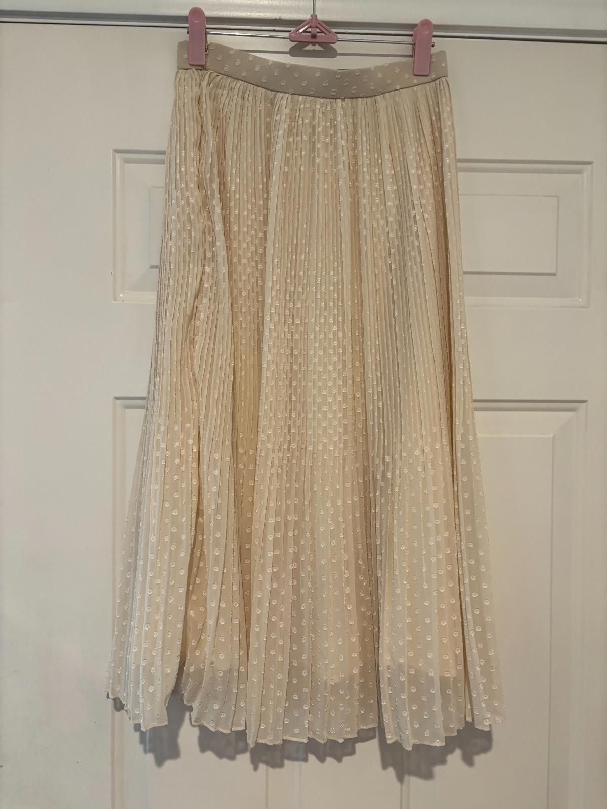 Lulus Women's Lulus chiffon mini pleaded cream skirt size XS Size 26" / US 2 / IT 38 - 2 Thumbnail