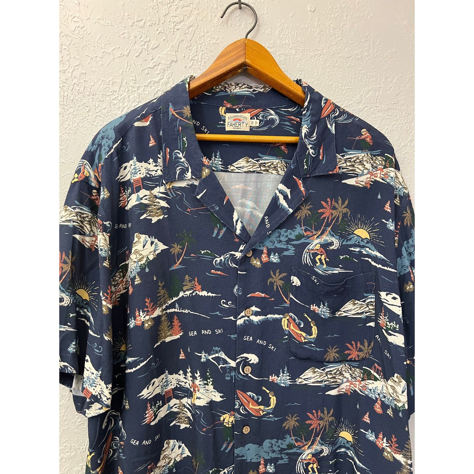 Faherty FAHERTY Camp Shirt Mens XXL Navy Button Up Short Sleeve Sea Size US XXL / EU 58 / 5 - 2 Thumbnail