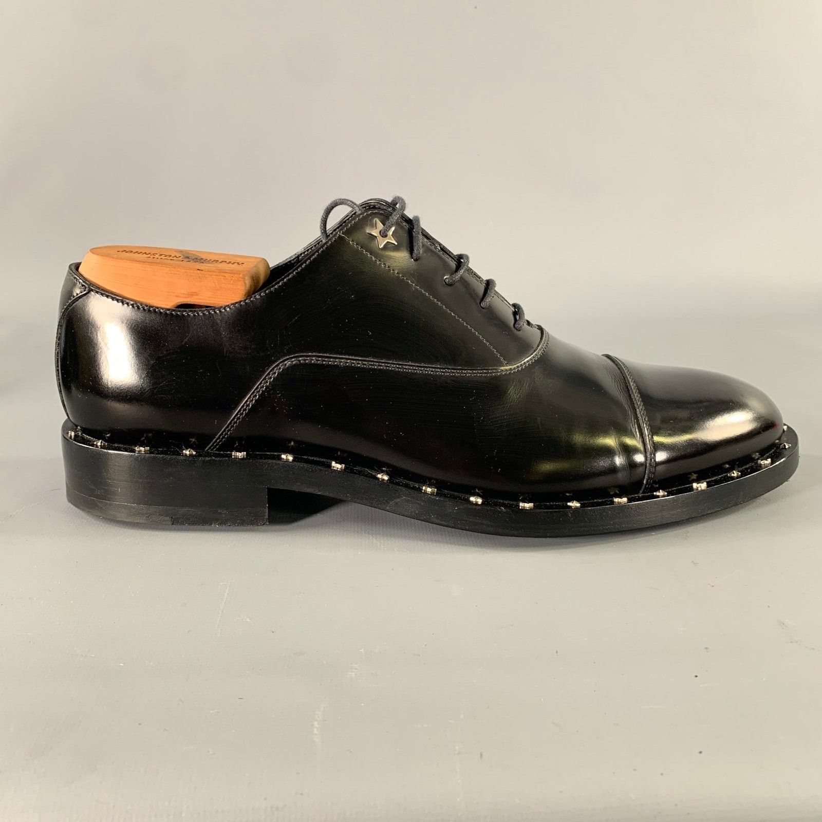 Jimmy Choo Size 8 Black Studded Leather Cap Toe Lace Up Shoes Size US 8 / EU 41 - 2 Thumbnail