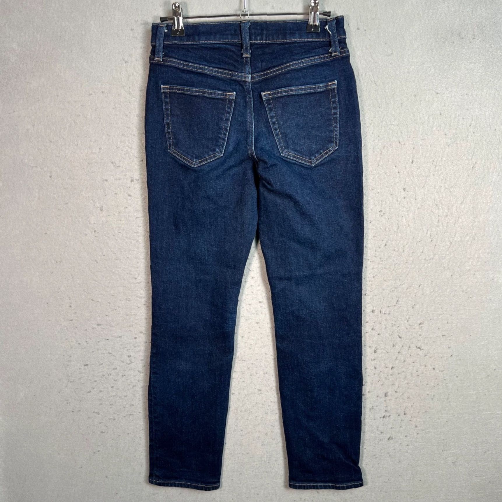 Uniqlo Uniqlo Womens Jeans Size 23 Mid-Rise Dark Wash Denim Skinny Size 40" / US 18 - 2 Thumbnail