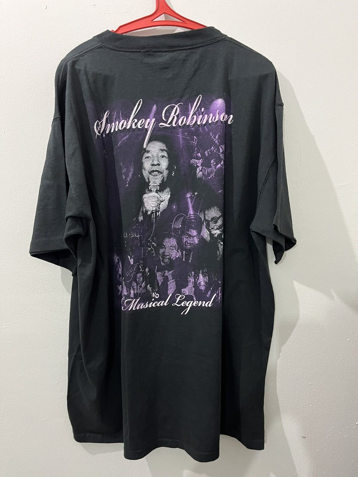Band Tees Y2K OVERSIZED Rap Tees Smokey Robinson A Musical Legend Tee Size US XL / EU 56 / 4 - 7 Thumbnail