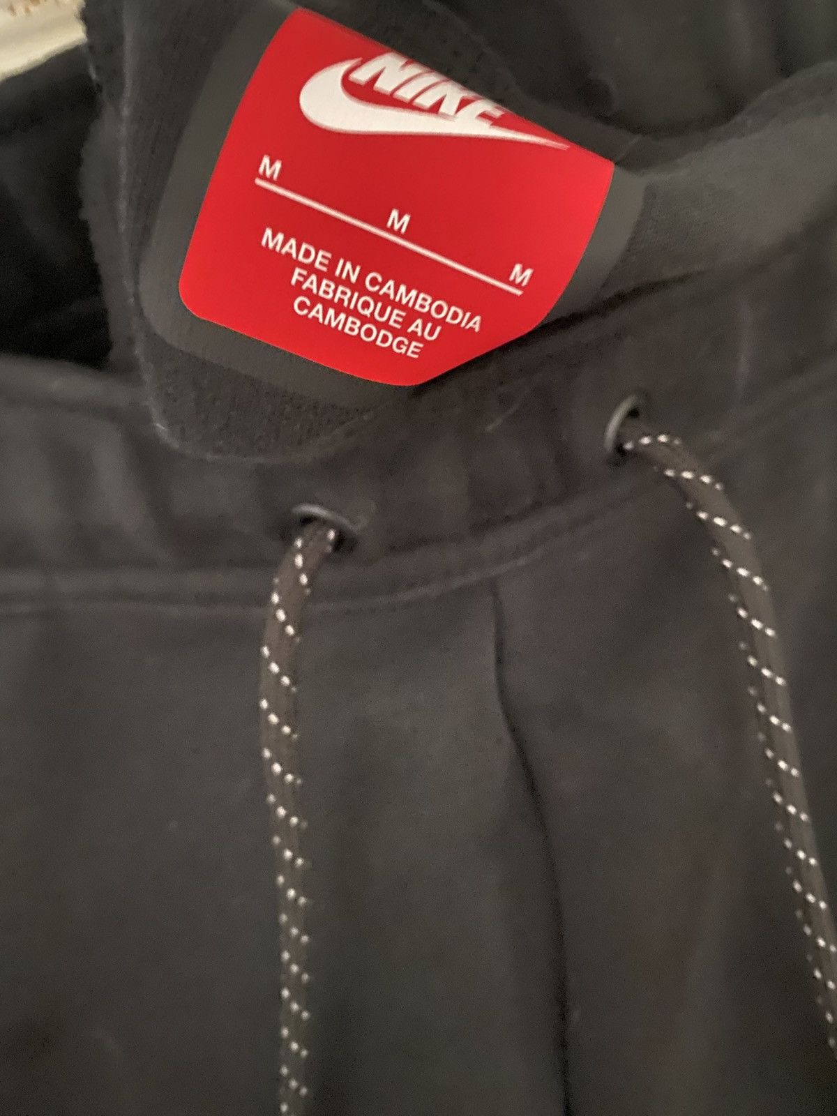 Nike Black on black nike tech pants Size US 30 / EU 46 - 3 Thumbnail