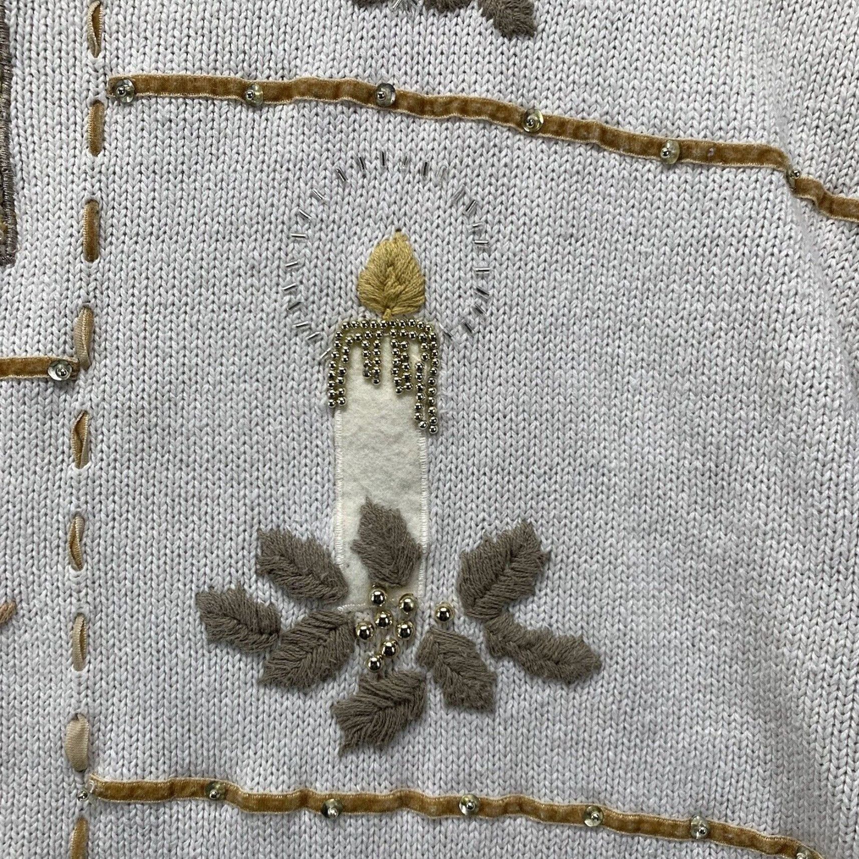Vintage VINTAGE Victoria Jones Christmas Sweater Medium White Embroidered Geometric Pullover Holiday Retro Womens Size M / US 6-8 / IT 42-44 - 7 Thumbnail
