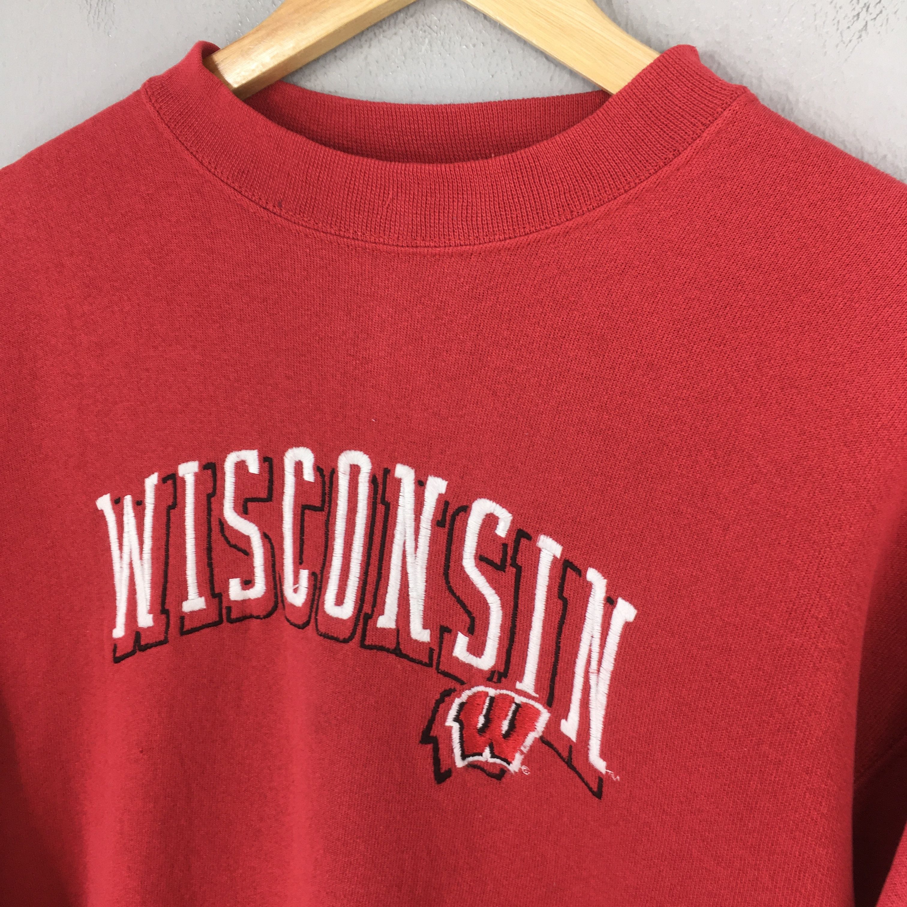 NCAA × Vintage Vintage Wisconsin Badgers Red Sweatshirt Medium Size US M / EU 48-50 / 2 - 3 Thumbnail