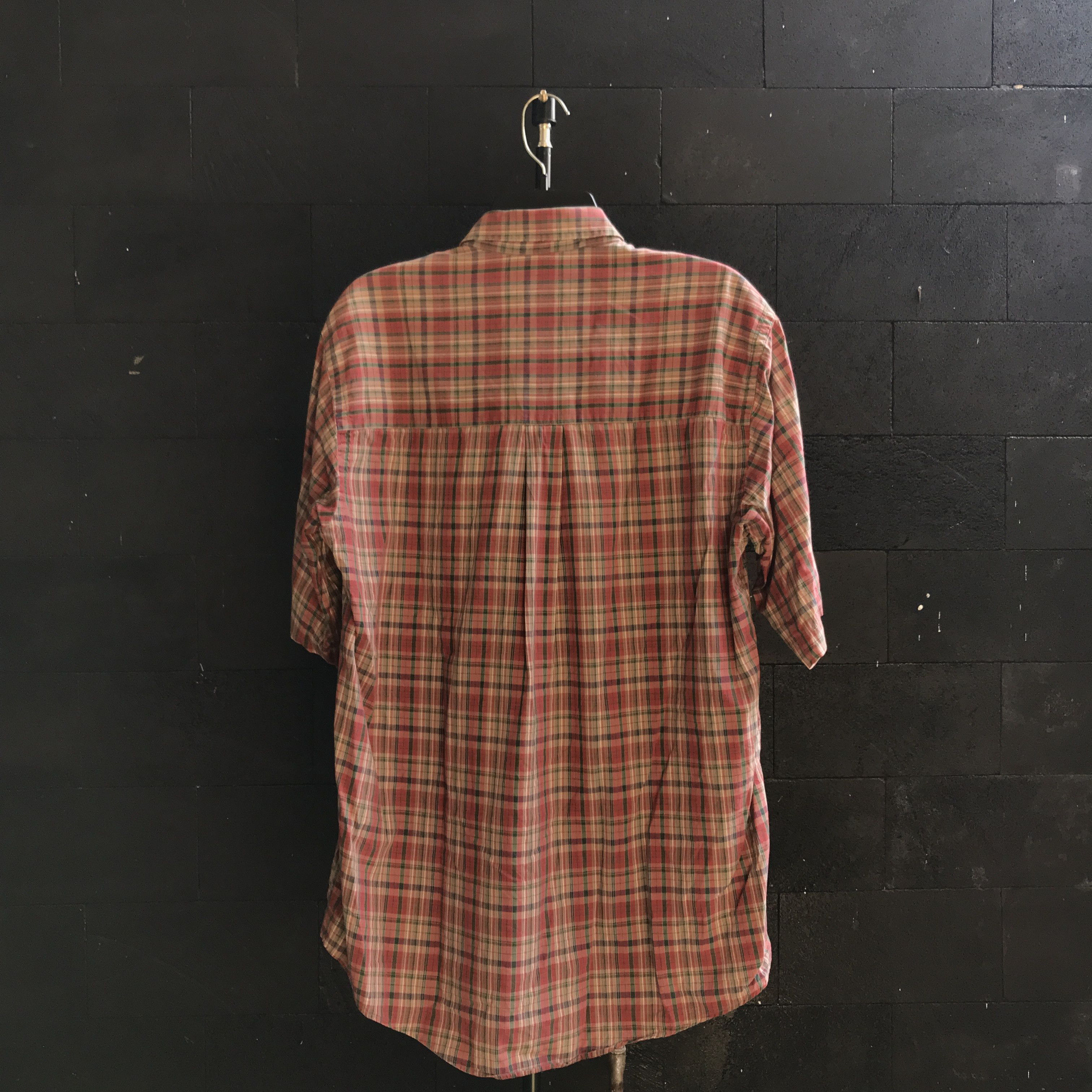 Burberry Burberry Short Sleeve Button Red Size US M / EU 48-50 / 2 - 6 Thumbnail