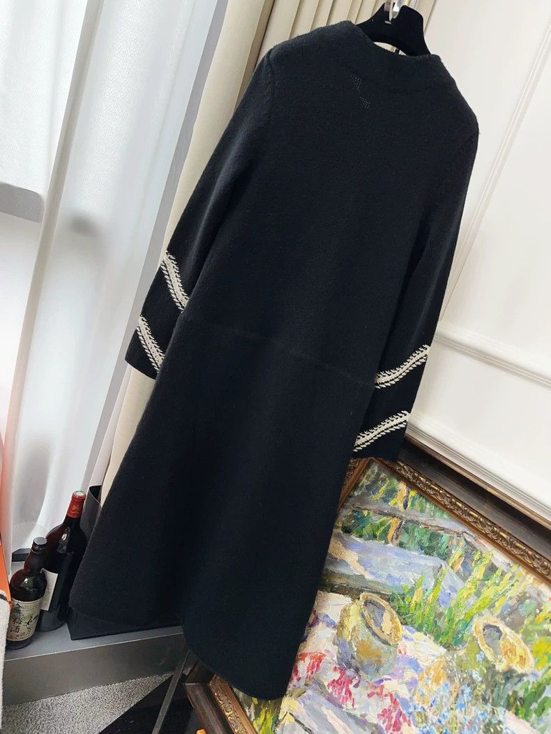 Chanel Chanel Black wavy long knitted coat Size XXS / US 00 / IT 34 - 2 Thumbnail