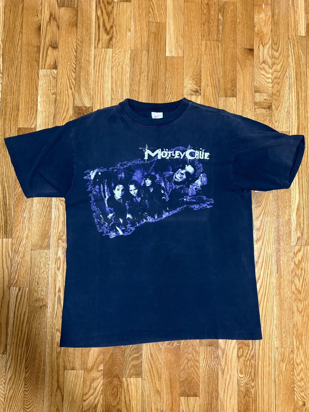 Band Tees Motley Crue Tee, 1990s USA Size US XL / EU 56 / 4 - 2 Thumbnail
