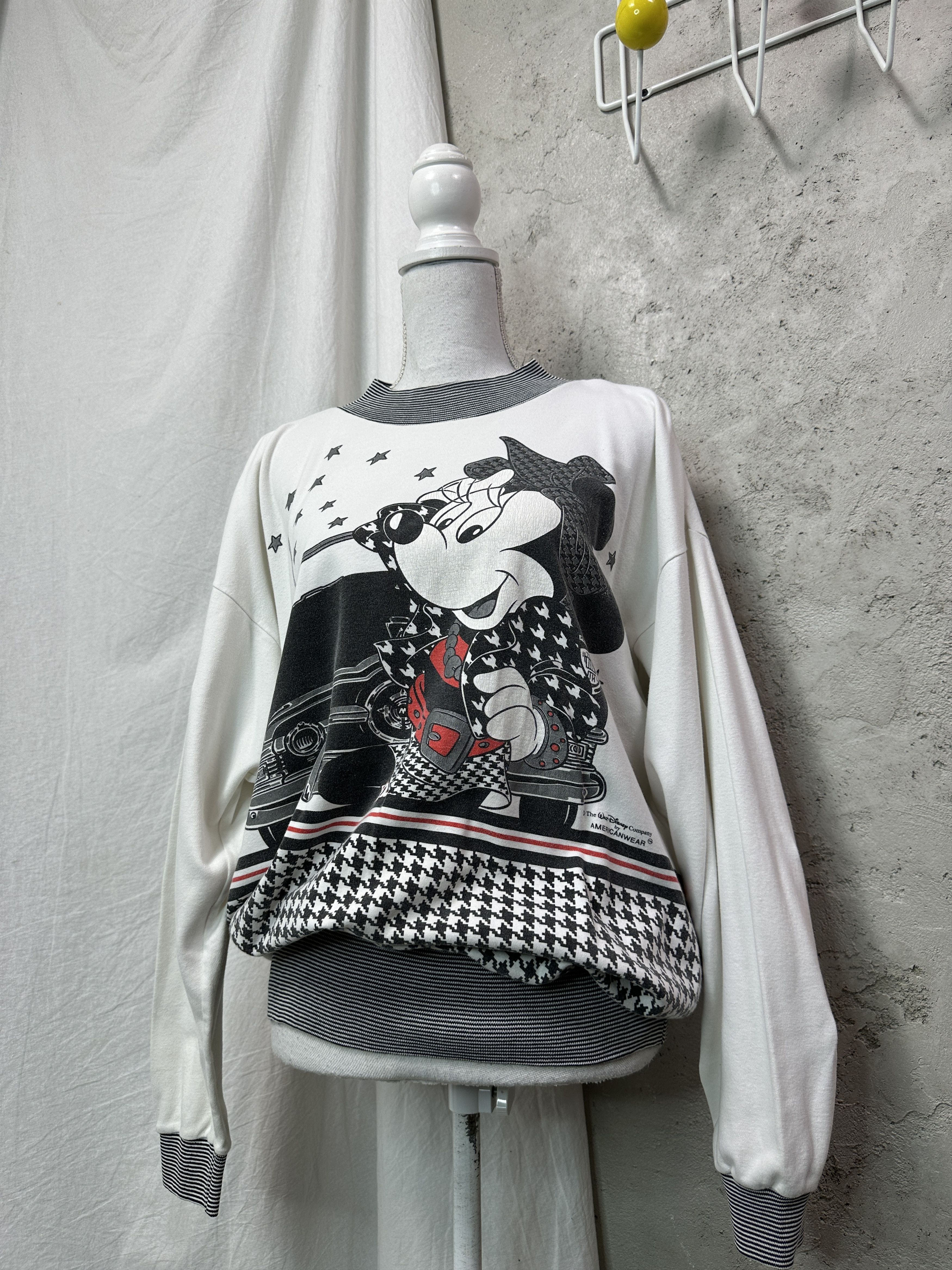 Vintage Old School Houndstooth Mickey Mouse Sweatshirt 80s