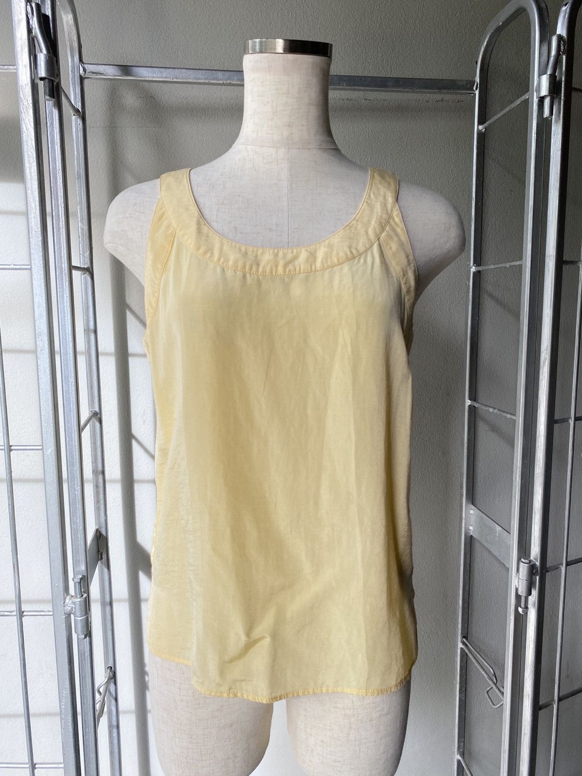 Balenciaga BALENCIAGA Light Yellow Sleeveless Top with Back Zipper Size L / US 10 / IT 46 - 7 Thumbnail