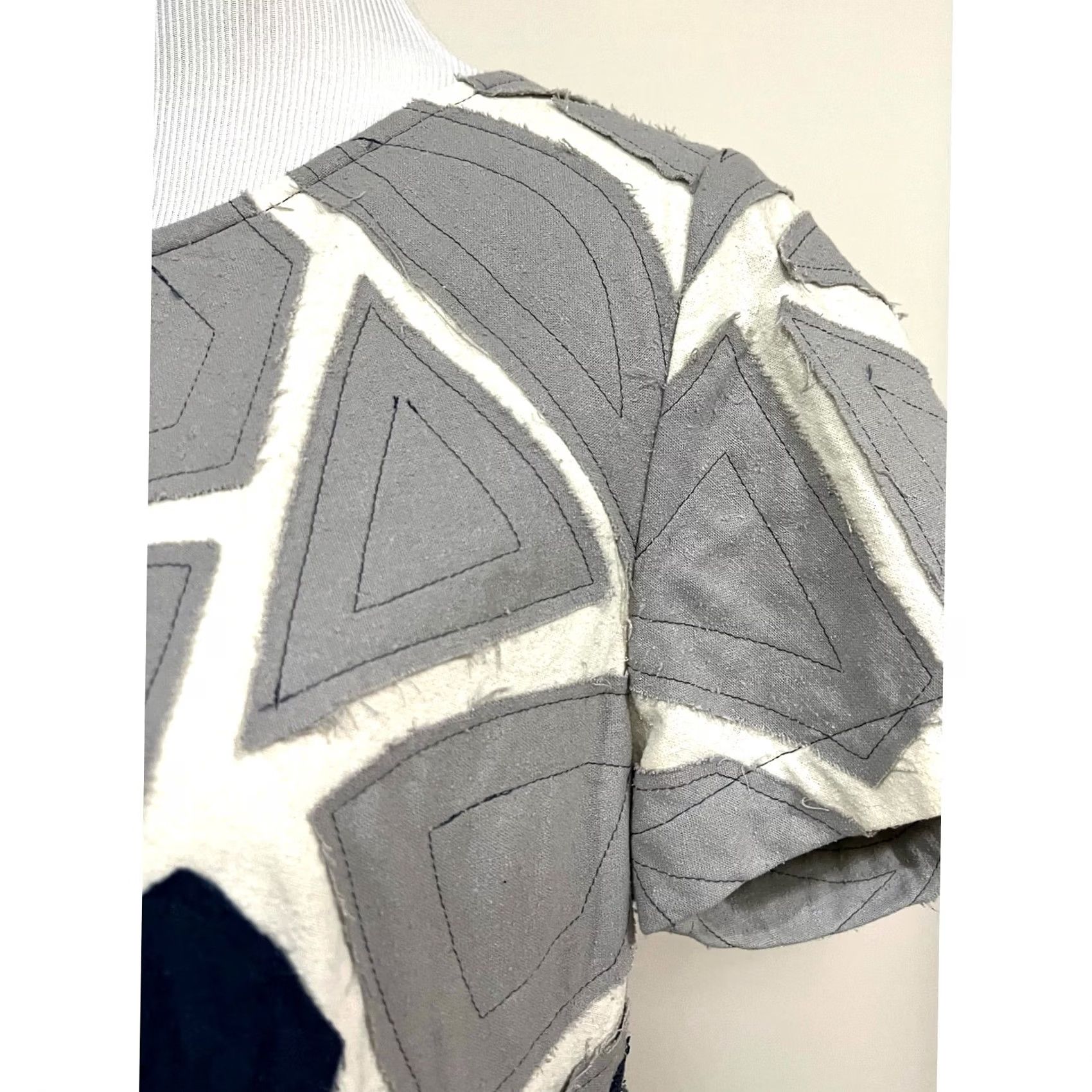 Vintage Jamie + The Jones Top Blouse Women S Silk Patchwork Gray Blue Geometric Short Sleeve Size S / US 4 / IT 40 - 6 Thumbnail