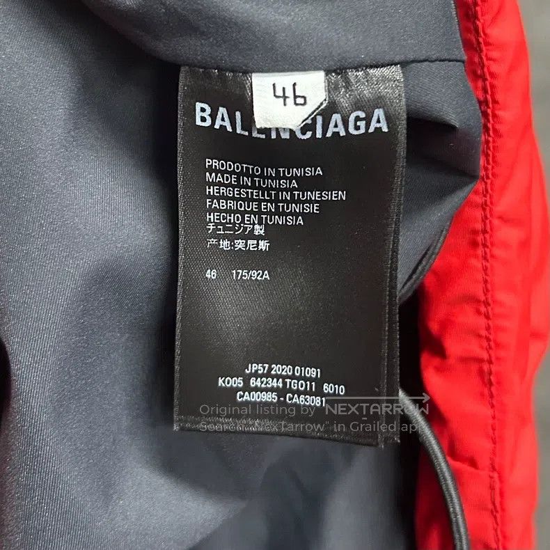 Balenciaga Balenciaga Red Soccer Print Pattern Logo Down Jacket Size US S / EU 44-46 / 1 - 7 Thumbnail