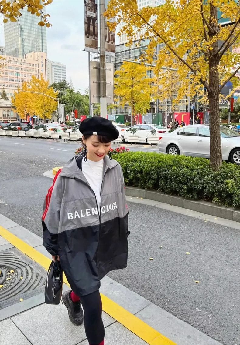Balenciaga balenciaga logo color Size US L / EU 52-54 / 3 - 6 Thumbnail