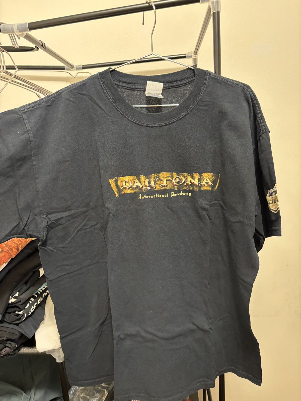 Vintage Daytona 2007 International Speedway Black Vintage T Shirt Size US L / EU 52-54 / 3 - 1 Thumbnail