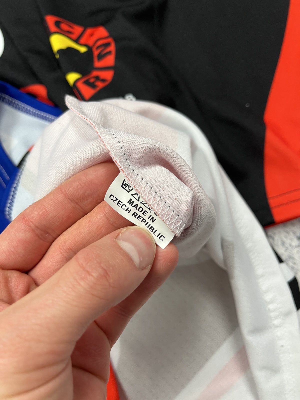 NHL SC Bern Ice Hockey Jersey #60 Zeller NHL Team Signed Rare Size US L / EU 52-54 / 3 - 5 Thumbnail