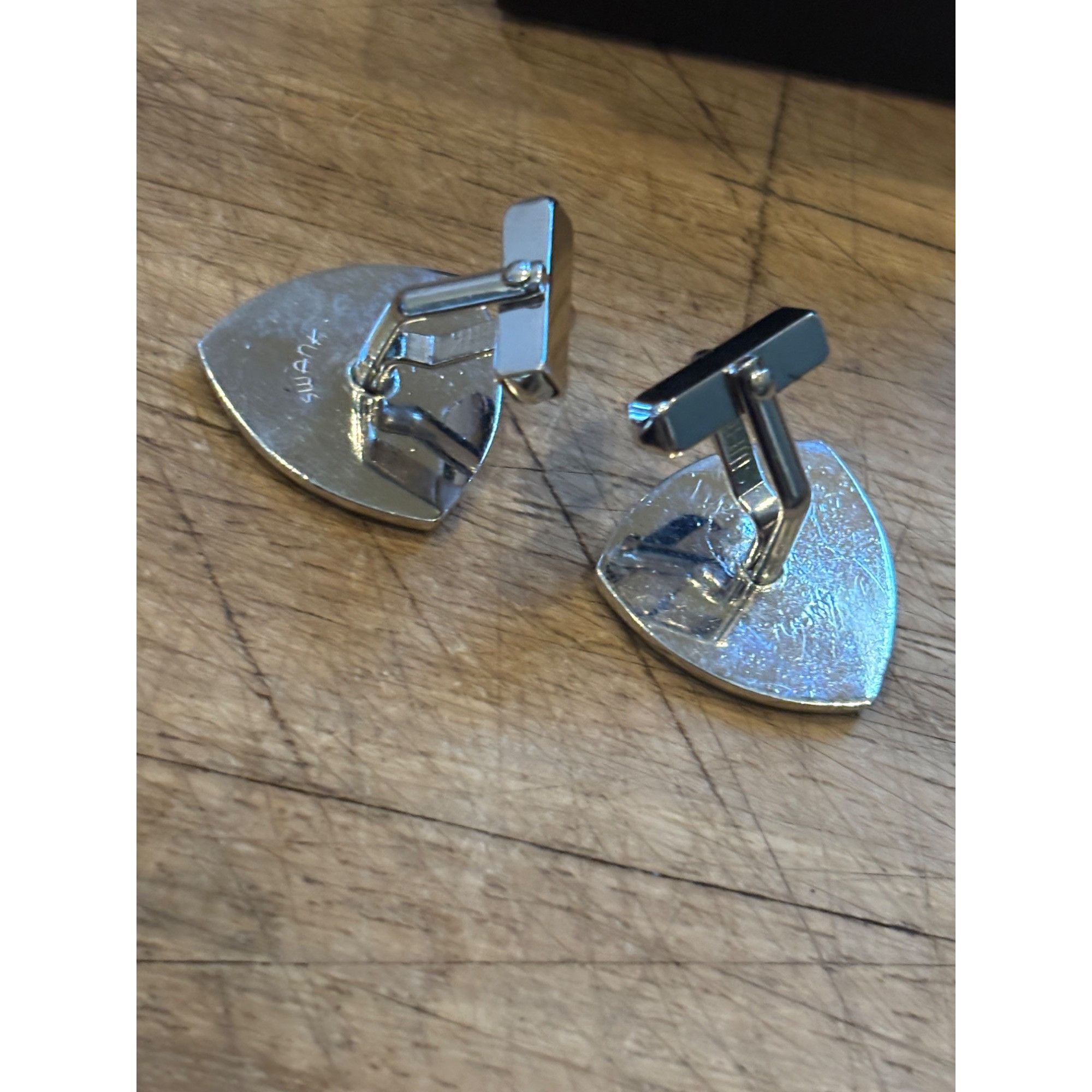 Other Silver Wave Pattern shield Cufflinks With Triangular Design Size 34R - 3 Thumbnail