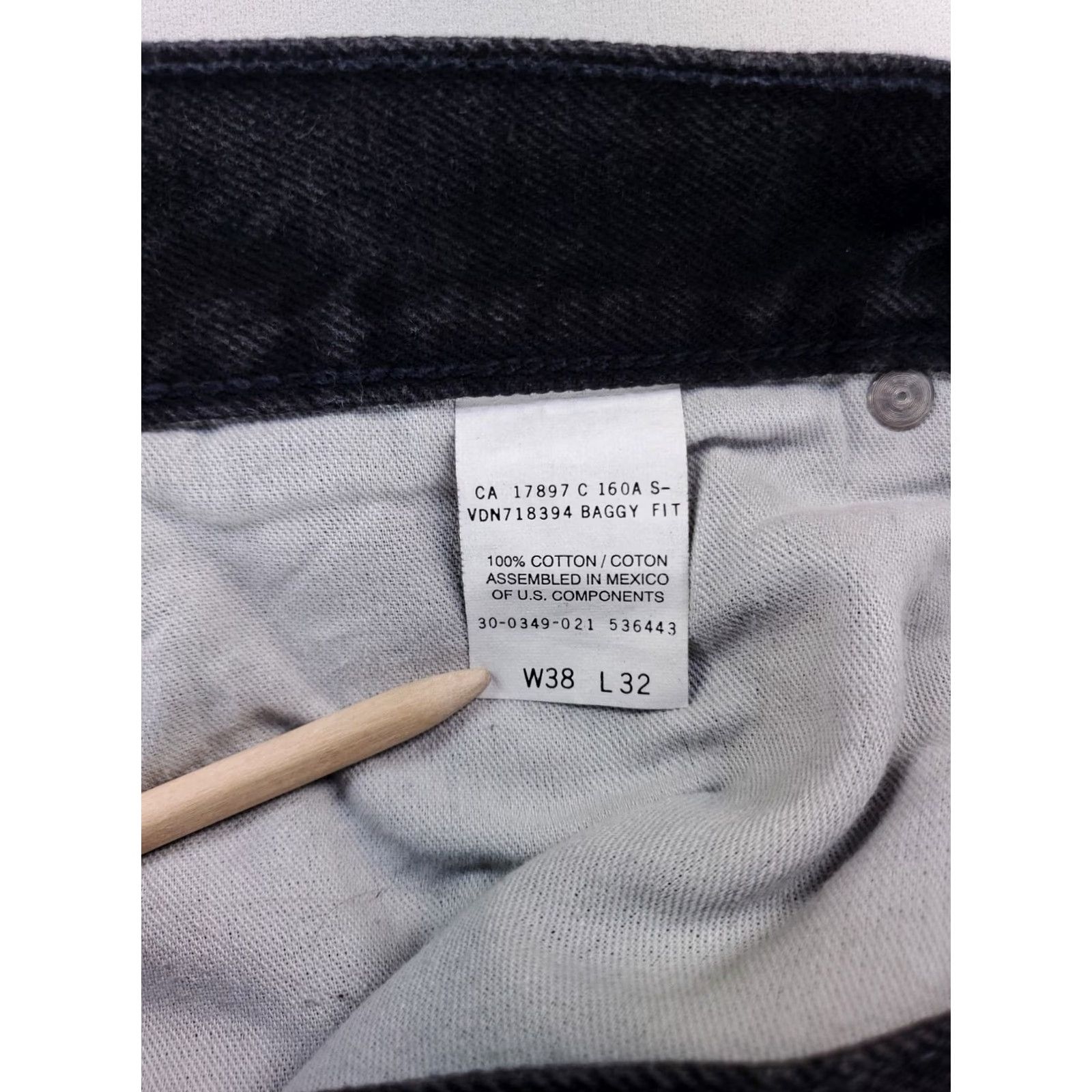 Gap GAP VTG 90s Baggy Fit Black Jeans Mens 37 x 32 Adult Mens Baggy Jeans Black 90s GAP VTG Size US 37 - 3 Thumbnail