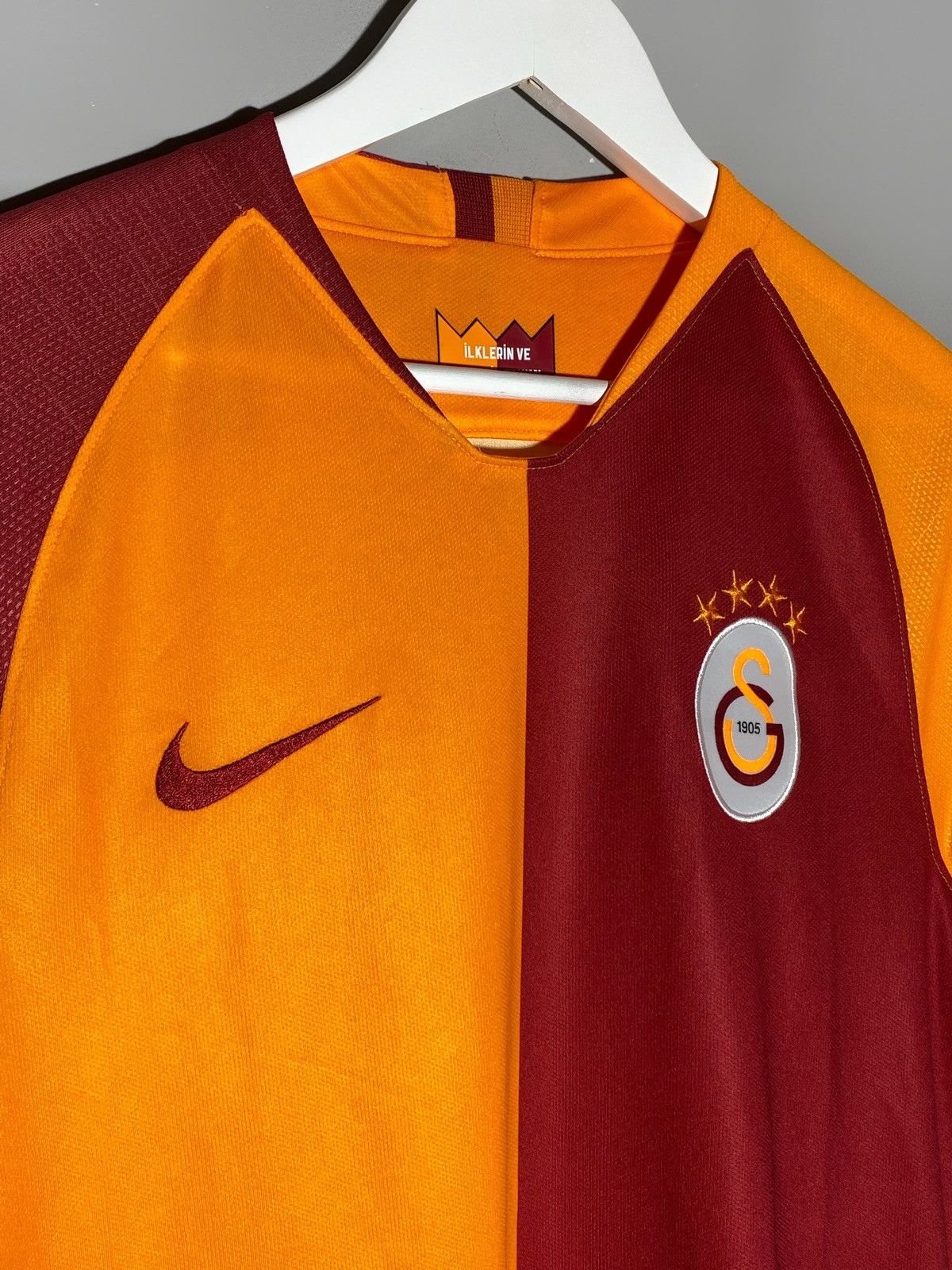 Nike Nike Galatasaray 2018/19 Home Football Shirt Soccer Jersey Size US M / EU 48-50 / 2 - 3 Thumbnail