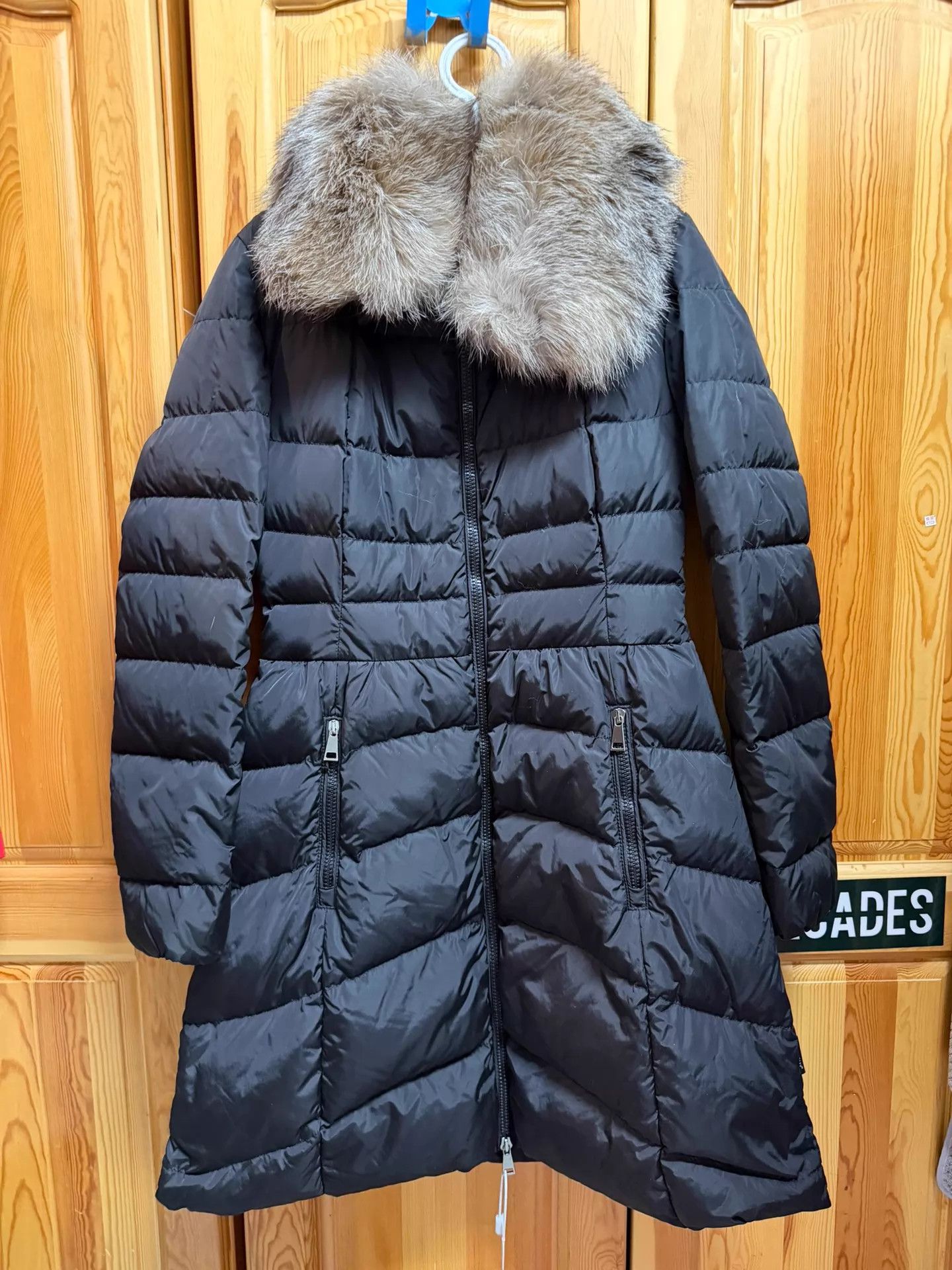 Moncler Moncler Women's Black Long Fur Collar Down Jacket 0 Size XS / US 0-2 / IT 36-38 - 1 Thumbnail