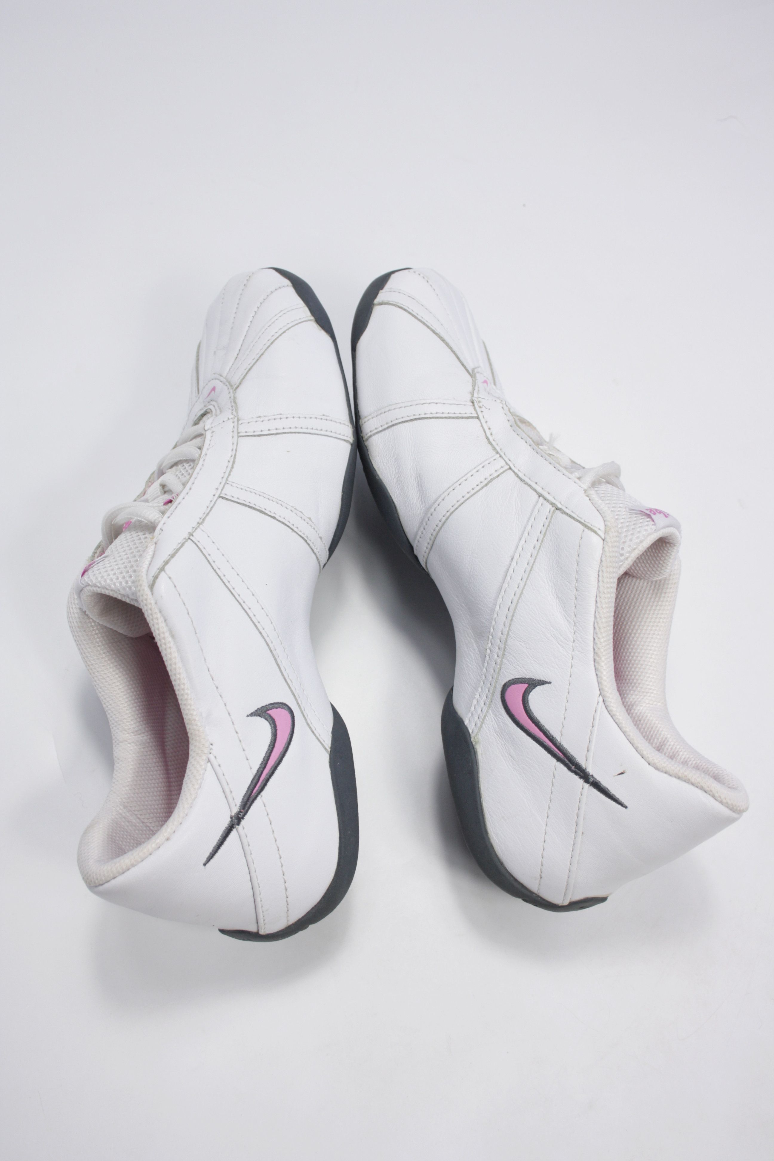 Japanese Brand × Nike × Vintage Nike 2005 Vintage Leather Sneaker Shoes Y2K Size US 9 / IT 39 - 6 Thumbnail