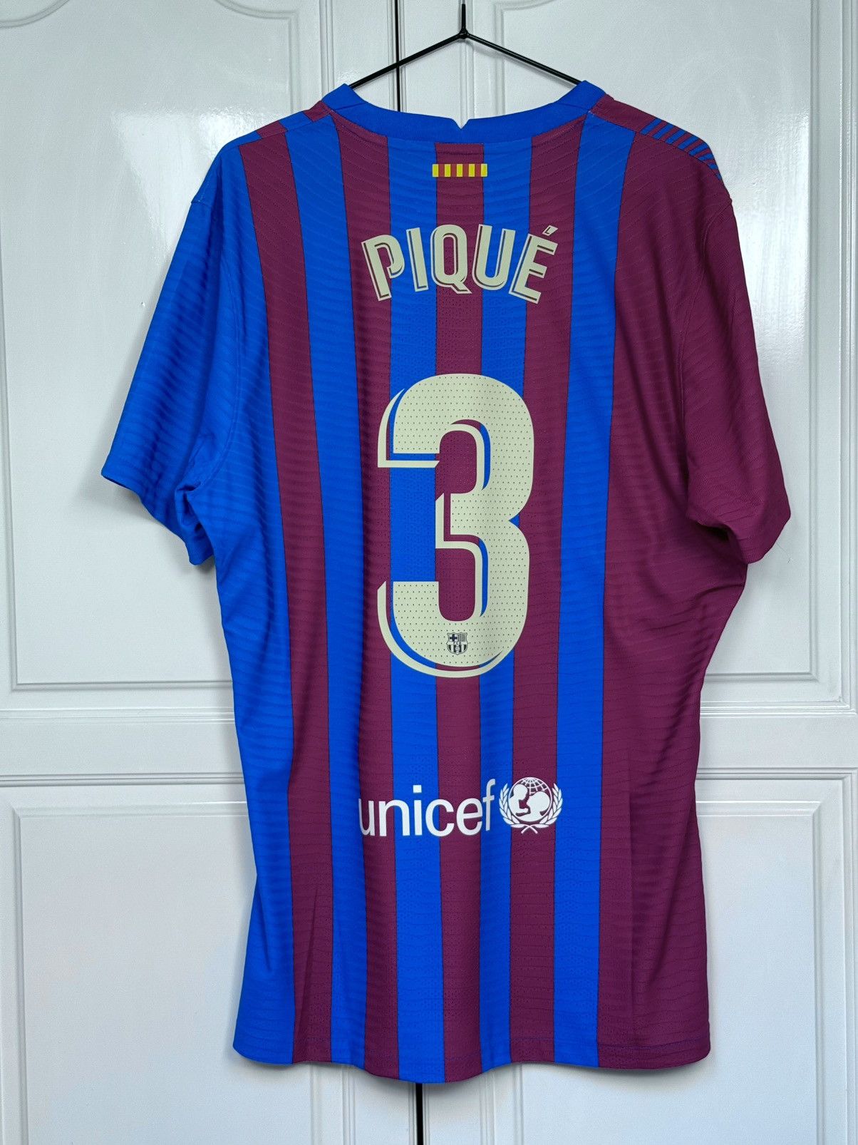 Nike Player issue Barcelona 2021-22 #3 PIQUE XL Size (NEW) Size US XL / EU 56 / 4 - 1 Thumbnail