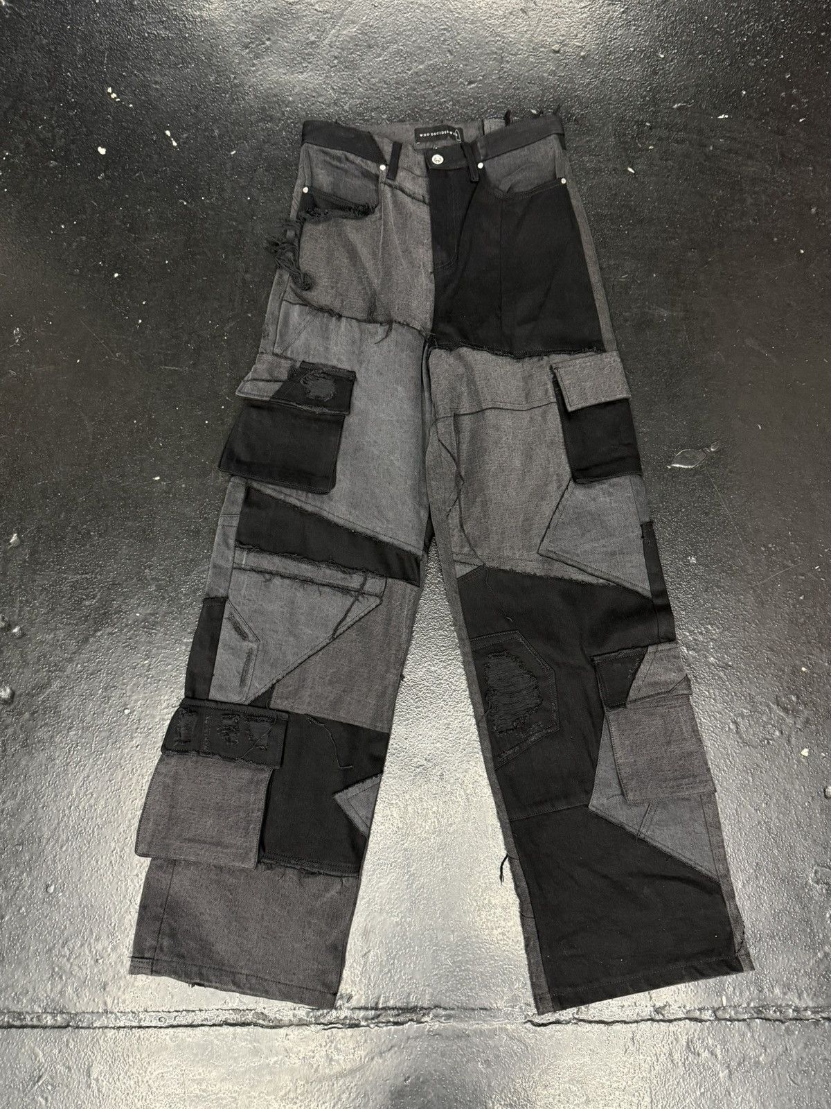 Who Decides War Destroyed Paneled Cargo Pants Size US 30 / EU 46 - 1 Thumbnail