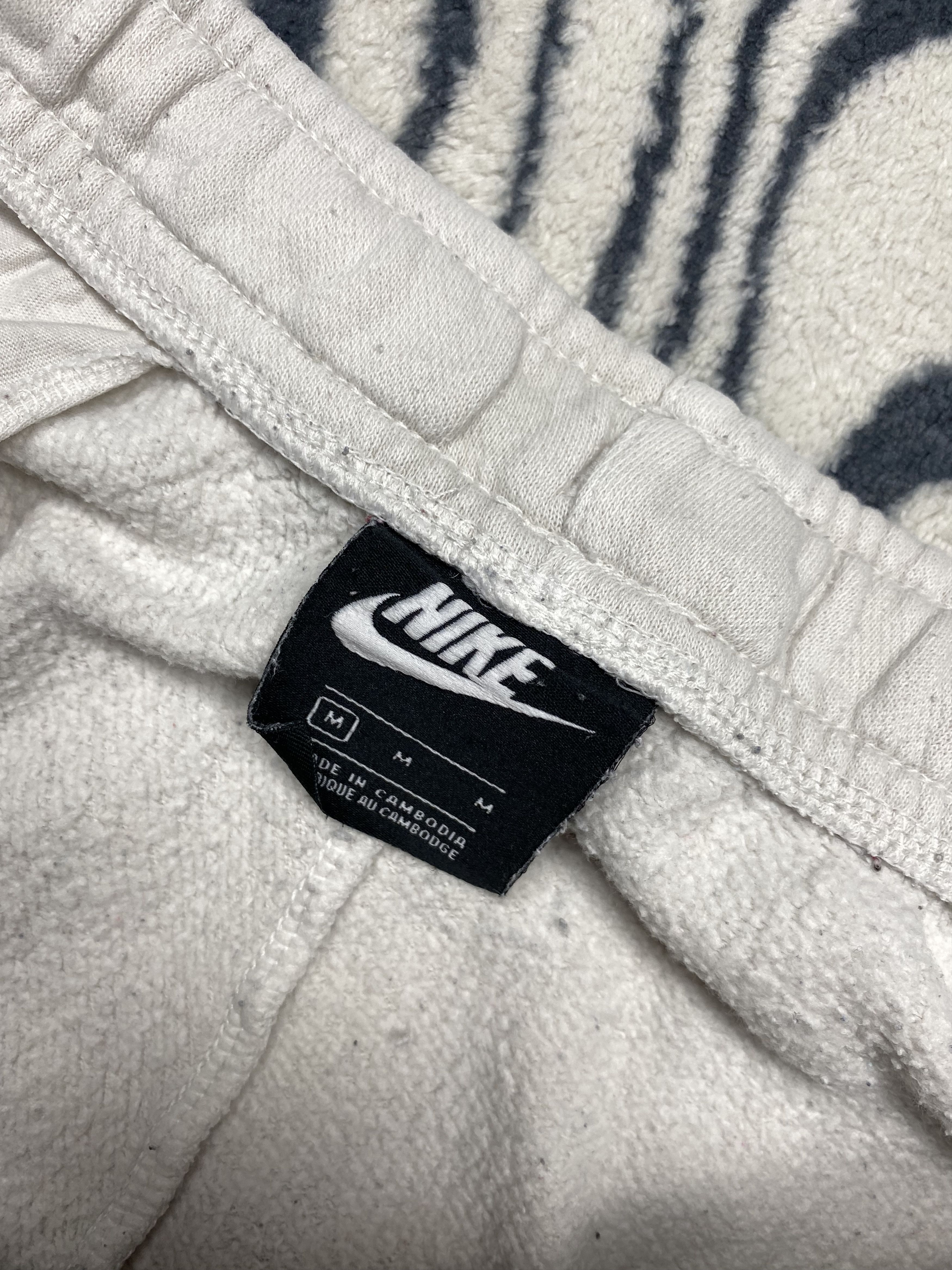 Nike Nike Sportswear Track Suit Hoodie + Pants Sweatpants Size US 32 / EU 48 - 15 Thumbnail
