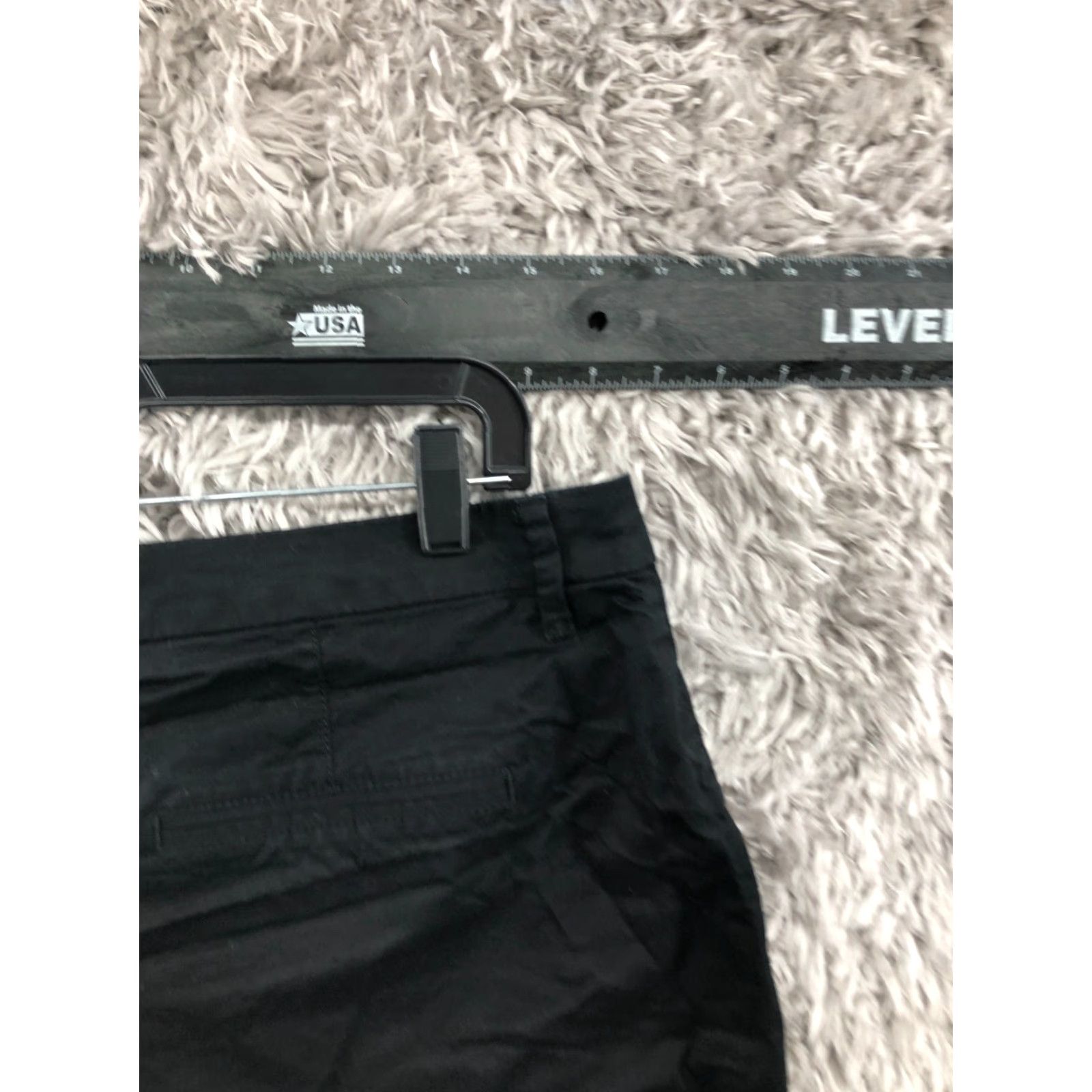 Old Navy Old Navy Womens Chino Shorts Size 10 Mid Rise Dark Wash Black Size 32" / US 10 / IT 46 - 5 Thumbnail
