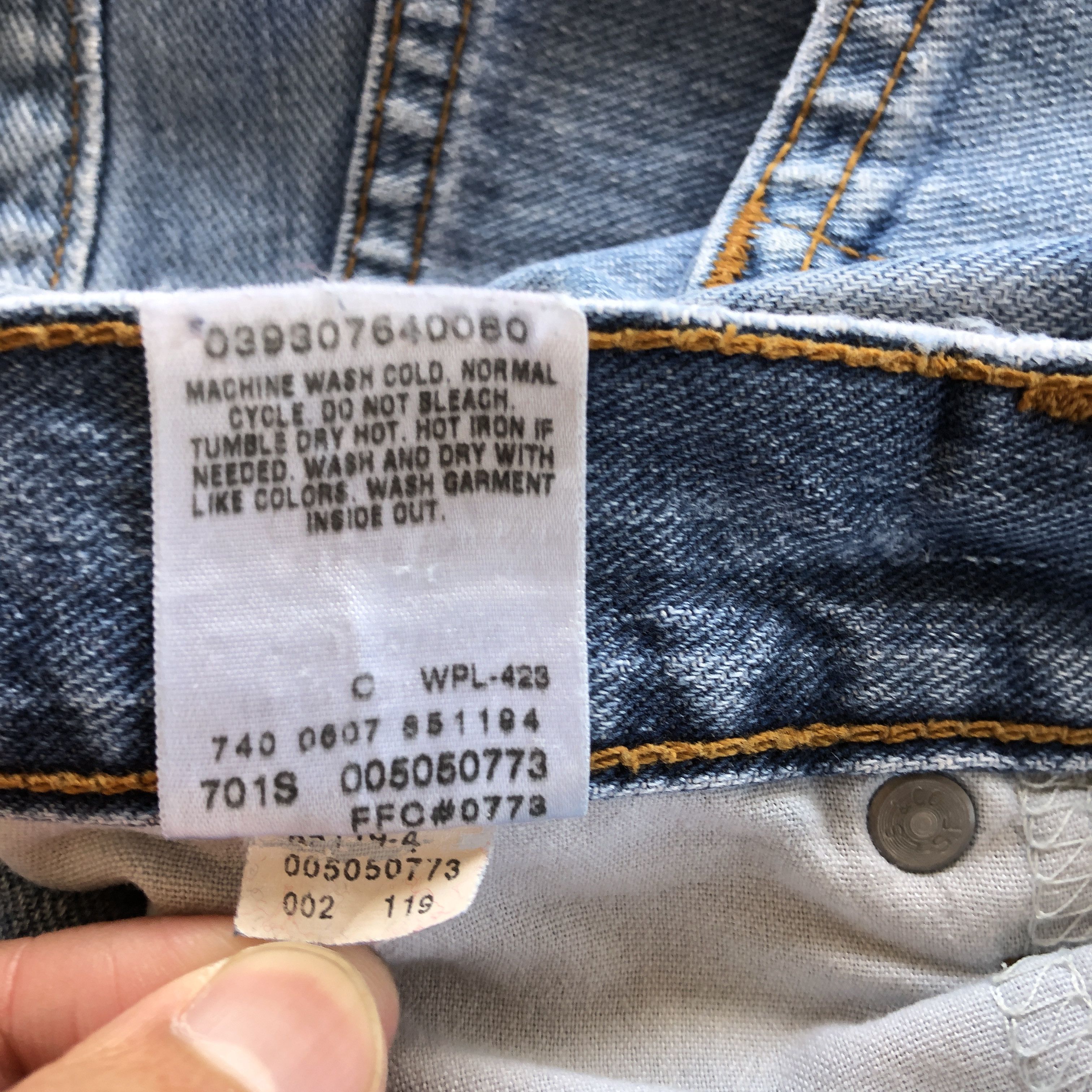 Levi's Vintage Levis 505 Sun Faded Jeans Levi's Light Wash Denim Size US 34 / EU 50 - 9 Thumbnail