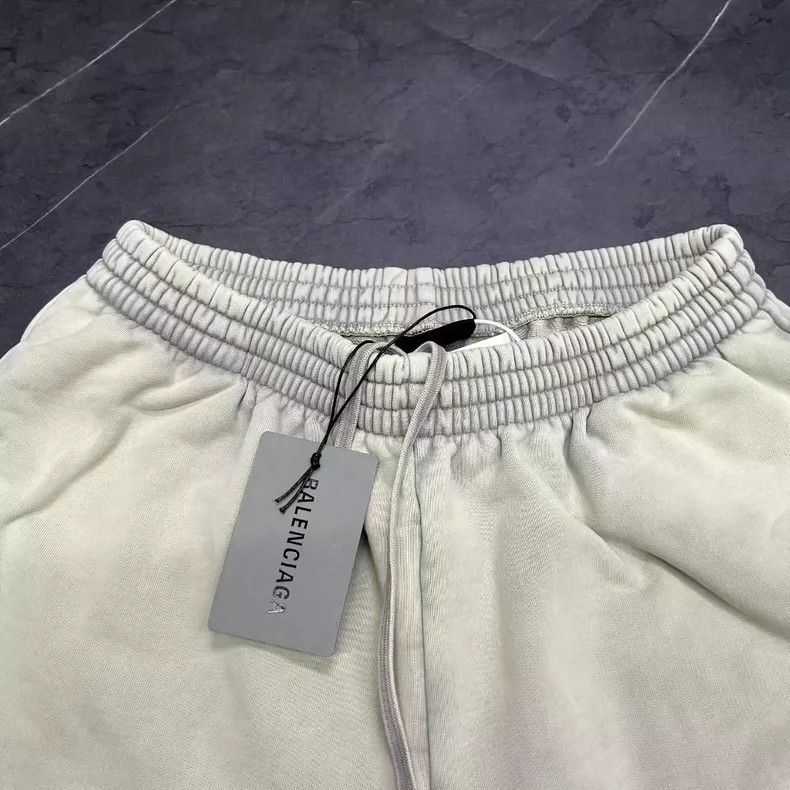 Balenciaga Balenciaga size XS Make old beige embroidered LOGO shorts Size US 27 - 3 Thumbnail