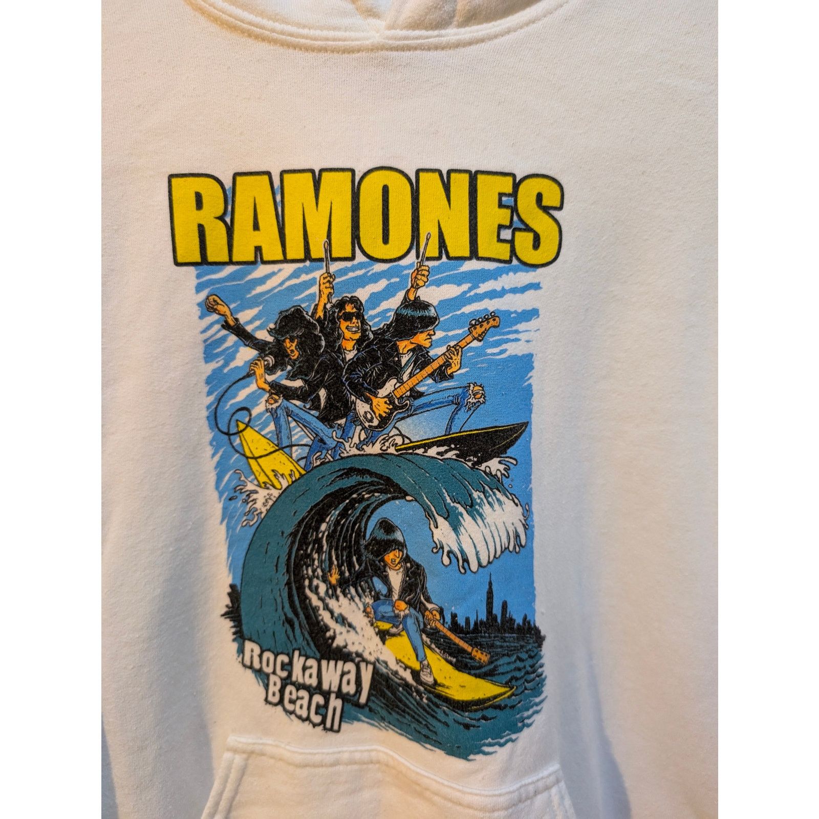 Hot Topic × The 1975 The Ramones Rockaway Beach Pop Punk Rock Hoodie 2018 Sz M Size US M / EU 48-50 / 2 - 2 Thumbnail
