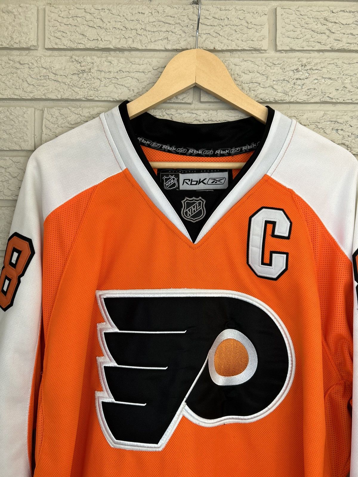 NHL Vintage Reebok Philadelphia Flyers Mike Richards Jersey Size US XL / EU 56 / 4 - 2 Thumbnail