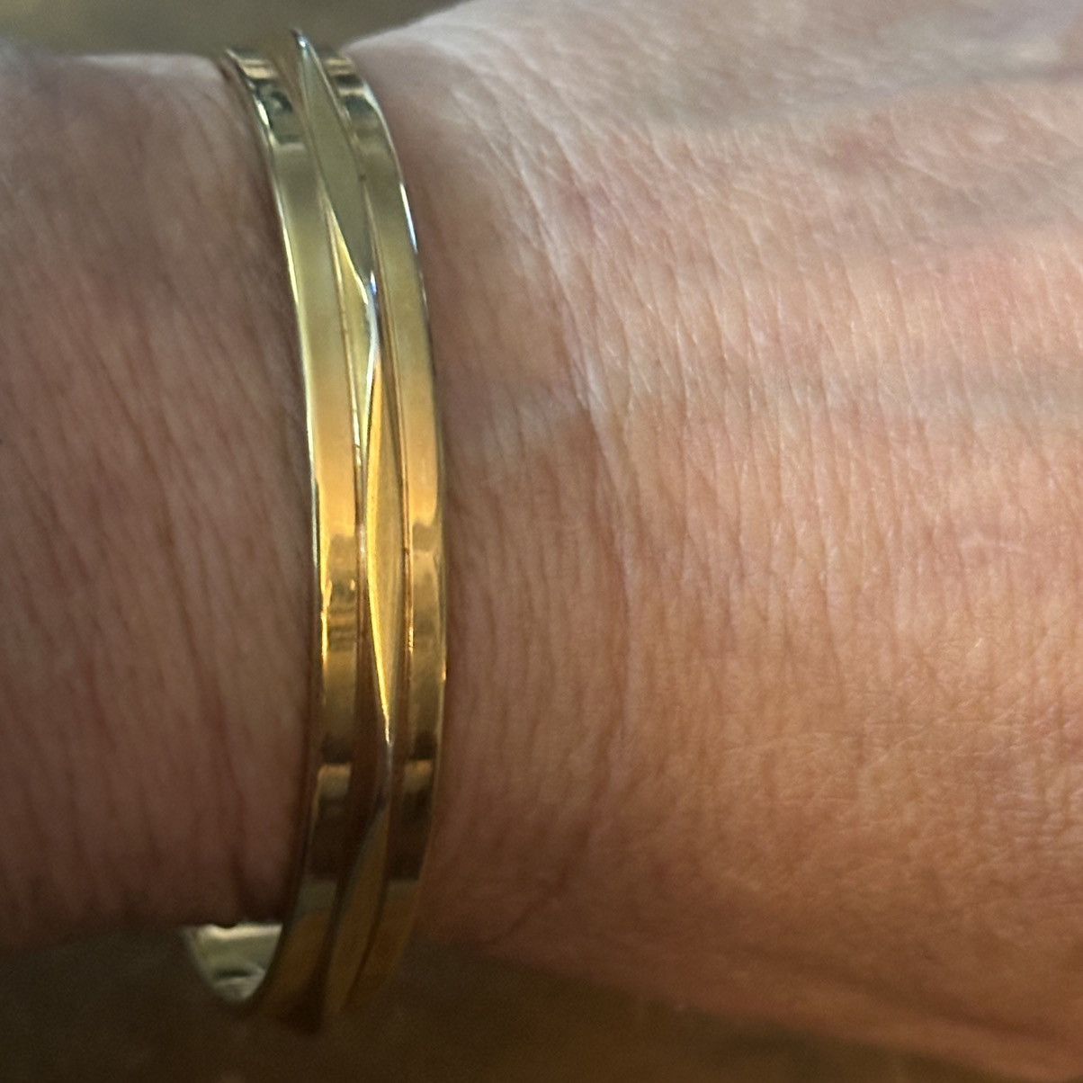 Monet Vintage Monet gold tone bangle bracelet Size ONE SIZE - 2 Thumbnail