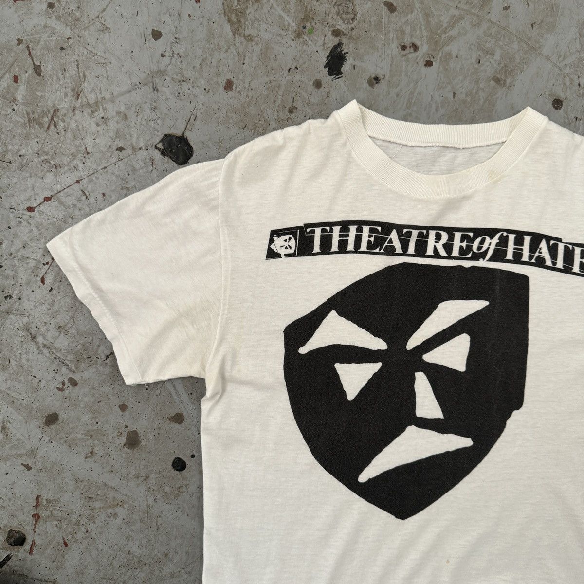 Band Tees × Vintage Vintage 80’s Theatre of Hate band T-shirt M/L Size US M / EU 48-50 / 2 - 3 Thumbnail