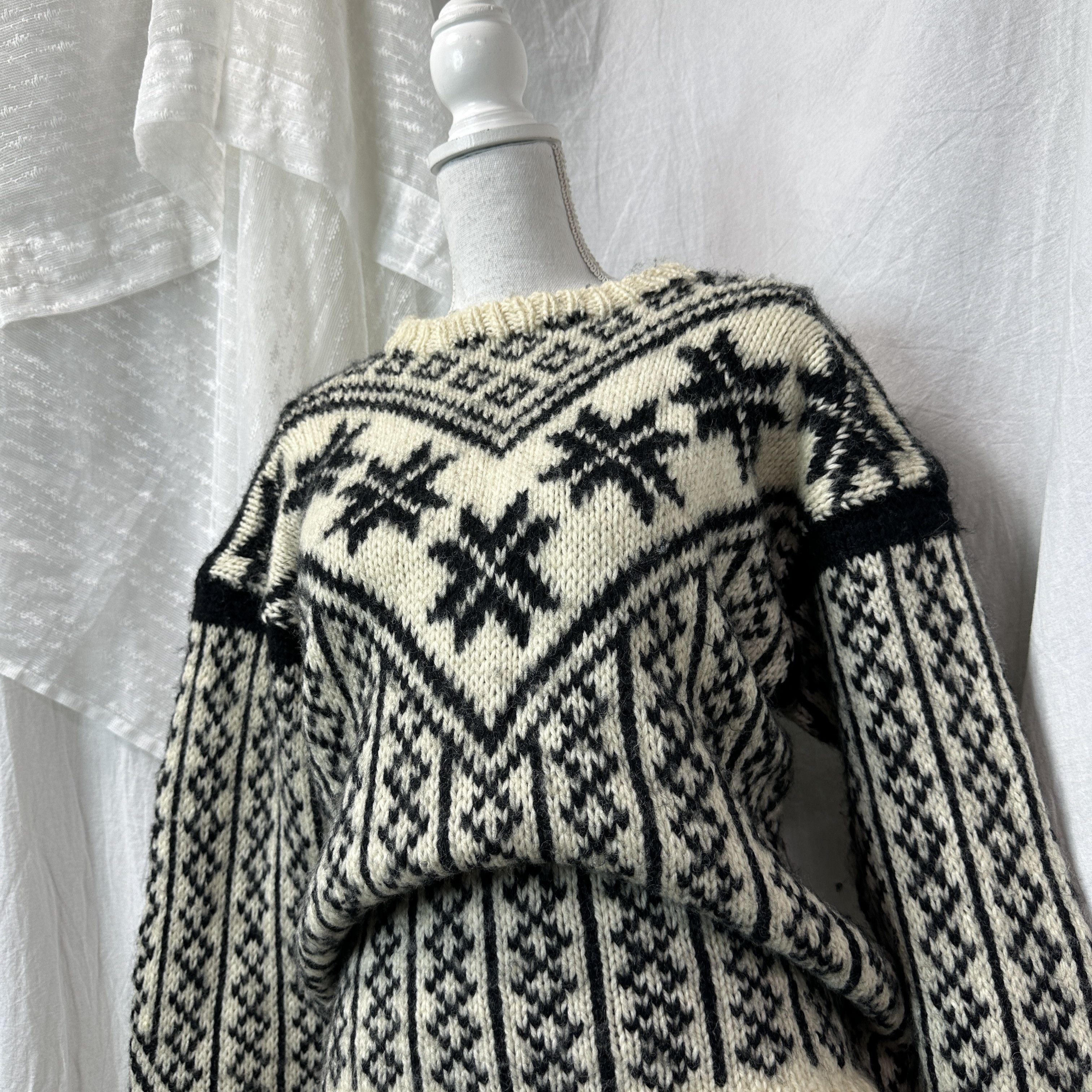 Vintage Vintage Woolen Norwegian Handmade Sweater Y2K Size M / US 6-8 / IT 42-44 - 5 Thumbnail