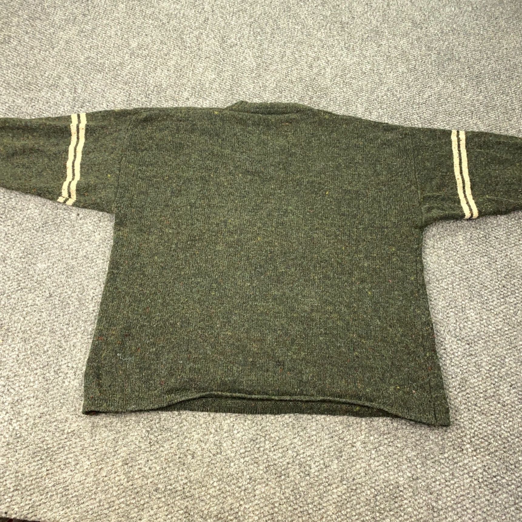 Vintage VINTAGE Arizona Sweater Mens Large Gray Striped V-Neck Long Sleeve Wool Blend Preppy Y2K Size US L / EU 52-54 / 3 - 6 Thumbnail