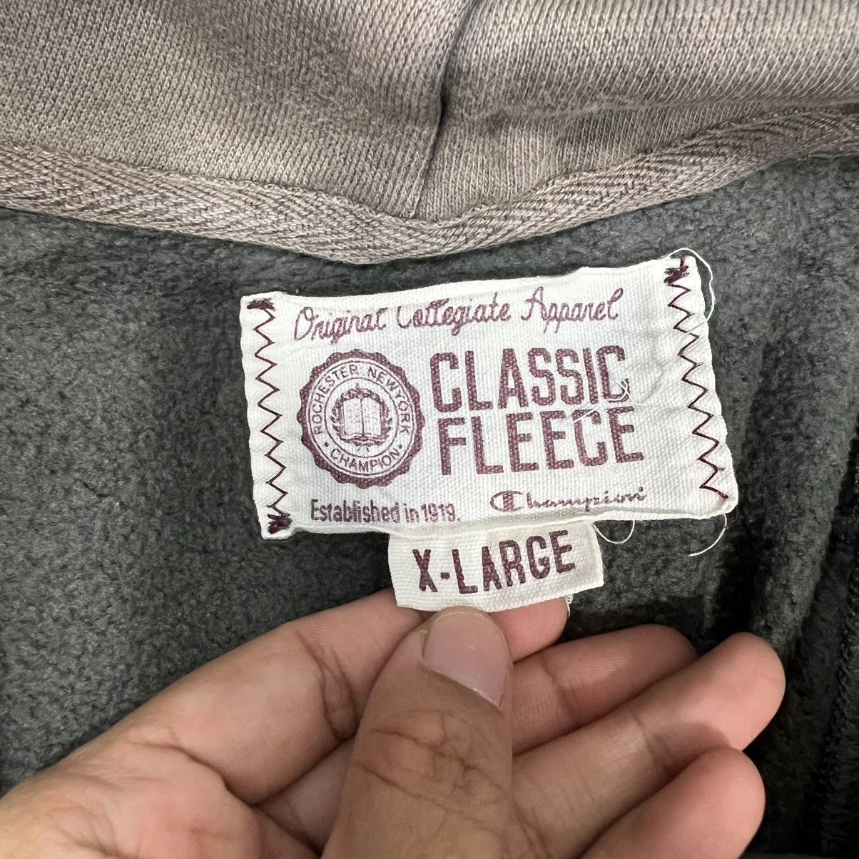 Champion Vintage CHAMPION ENGLEWOOD Pullover Hoodies #3958-C180 Size US XL / EU 56 / 4 - 11 Thumbnail