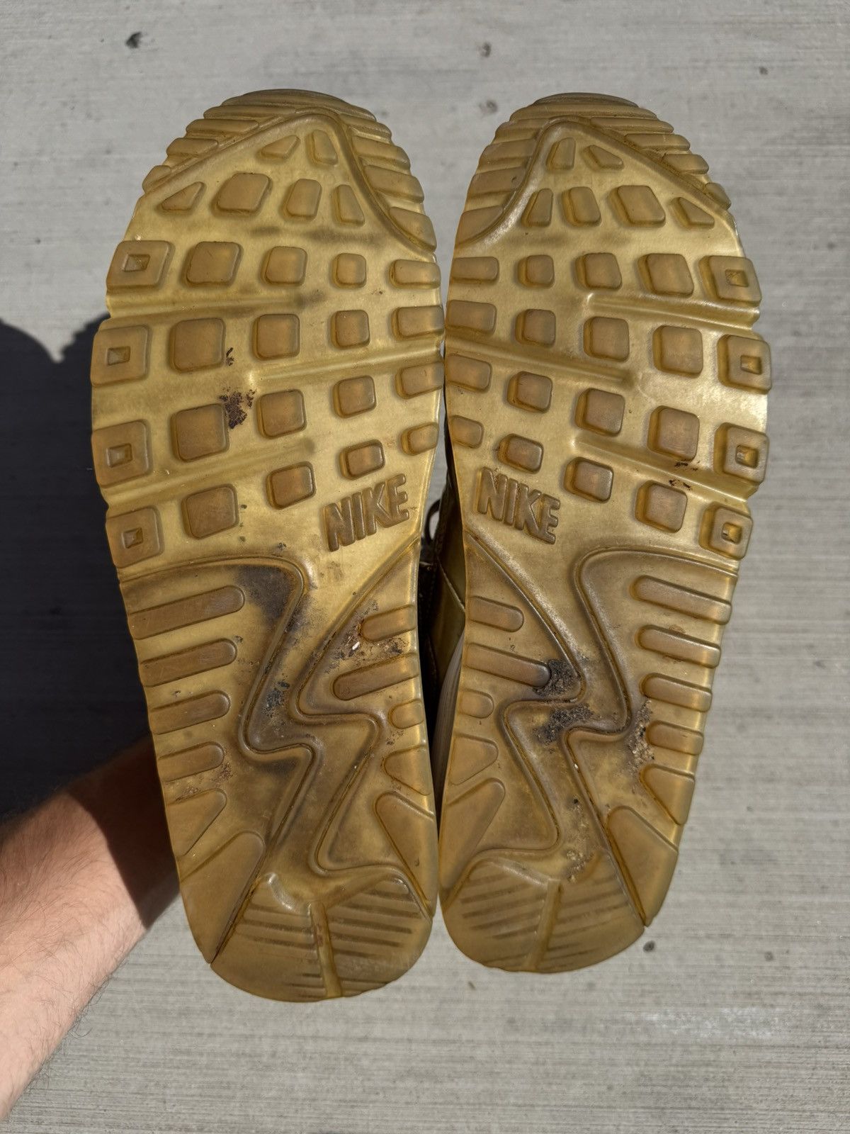 Nike NIKE AIR MAX 90 PREMIUM ID LIQUID GOLD SIZE 12 Size US 12 / EU 45 - 5 Thumbnail