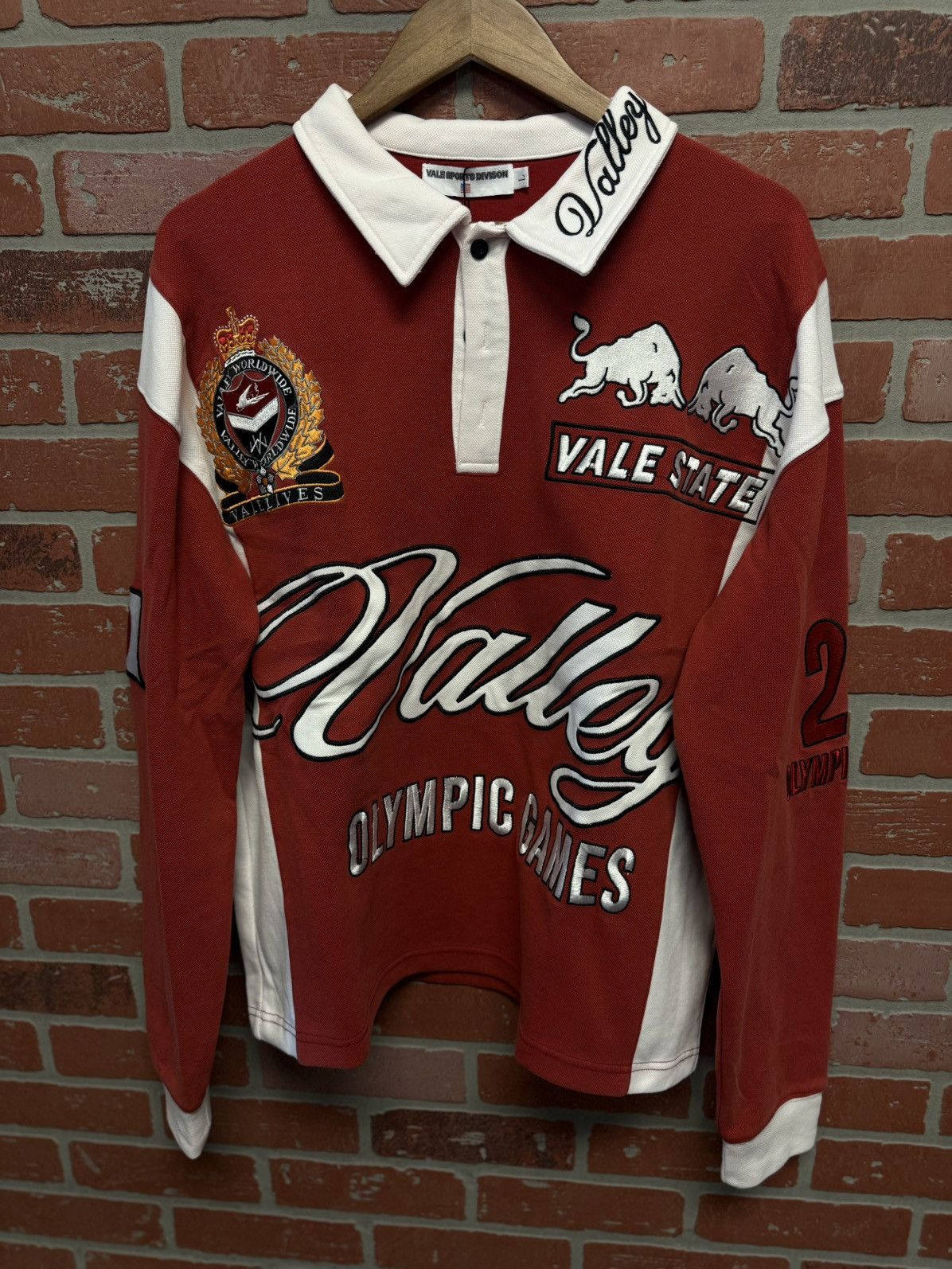 Vale Valley Olympic Rugby Long Sleeve Shirt Size Large (NEW) Size US L / EU 52-54 / 3 - 3 Thumbnail
