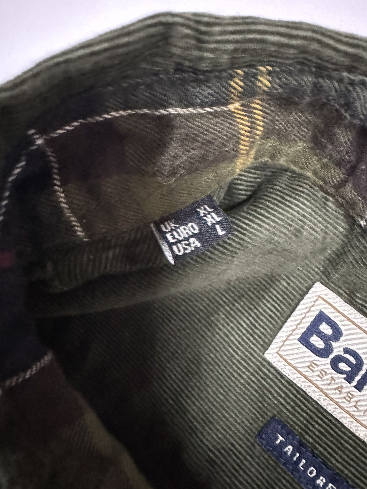 Barbour Barbour Cord 2 Tailored Corduroy Button Ups Shirt Size US L / EU 52-54 / 3 - 15 Thumbnail