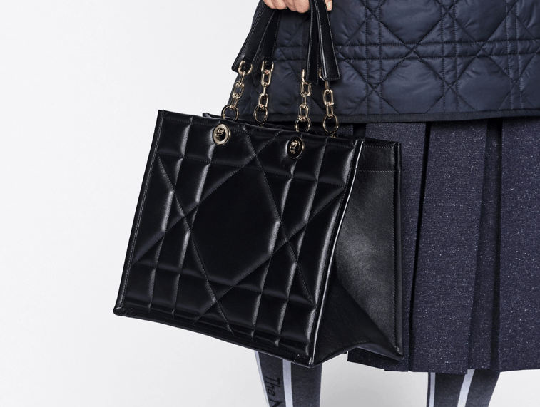 Dior o1w1db10525 M8721O Size : OS / Medium Tote Bag in Black Size ONE SIZE - 7 Thumbnail