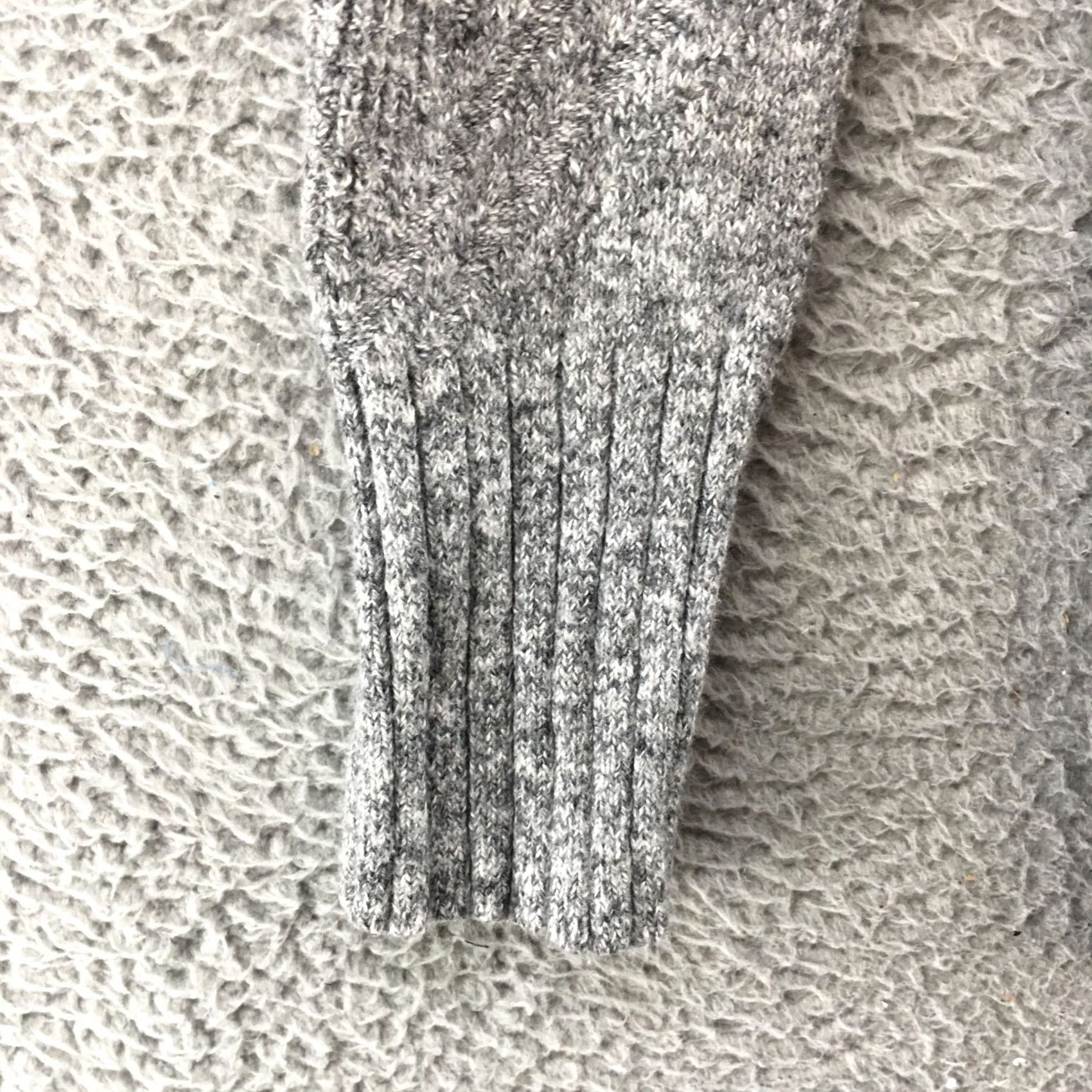 Calvin Klein Calvin Klein Sweater Pullover Womens L Gray Long Sleeve Casual Round Neck Knit Size L / US 10 / IT 46 - 4 Thumbnail