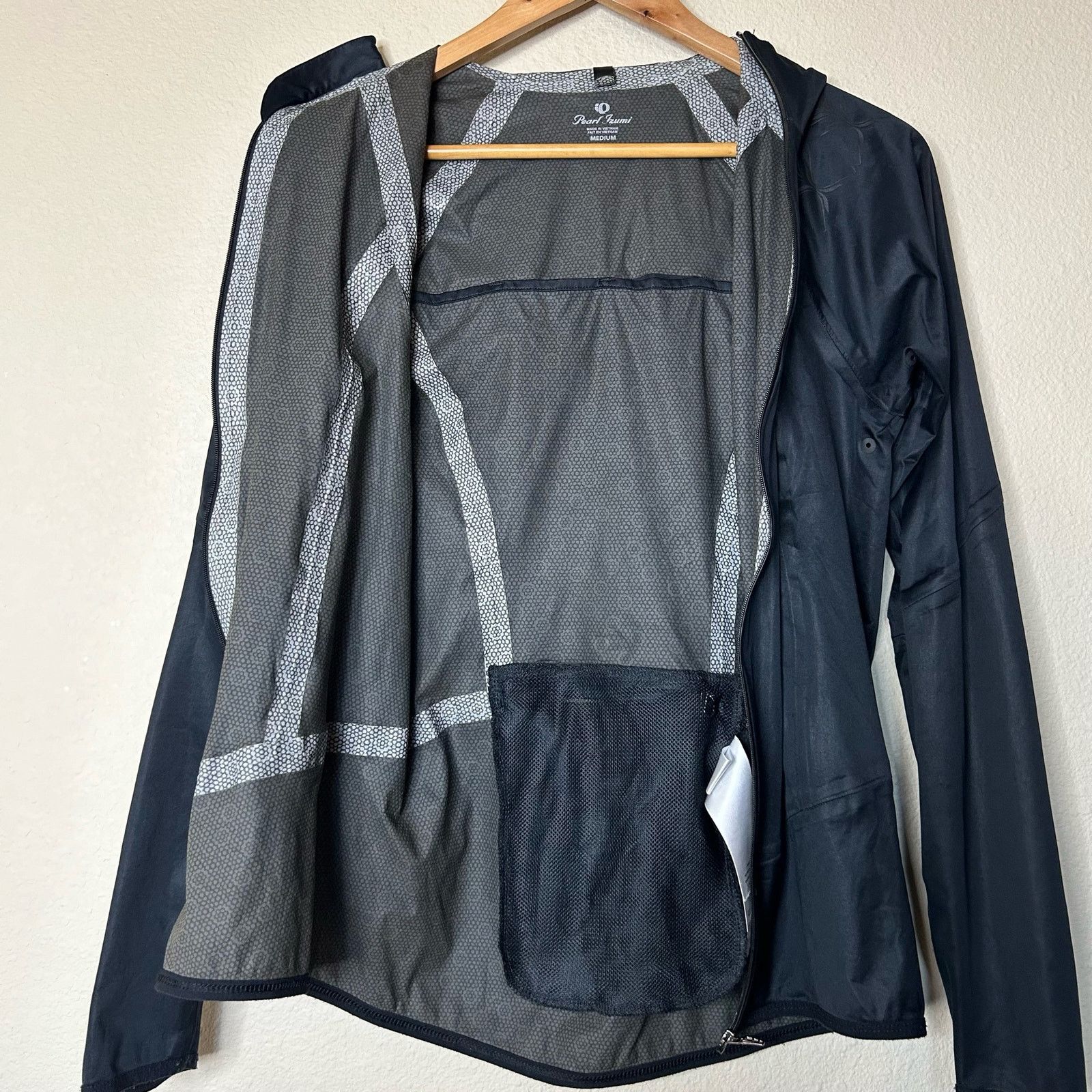 PEARL iZUMi Pearl Izumi Jacket Womens Lightweight Cycling Black Size M Size M / US 6-8 / IT 42-44 - 7 Thumbnail
