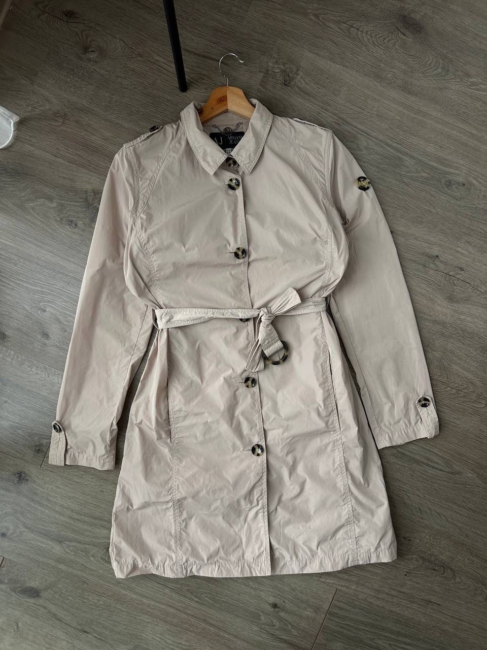 Armani × Vintage Vintage Armani Jeans Nylon Beige Coats Womens Jacket Size M / US 6-8 / IT 42-44 - 2 Thumbnail