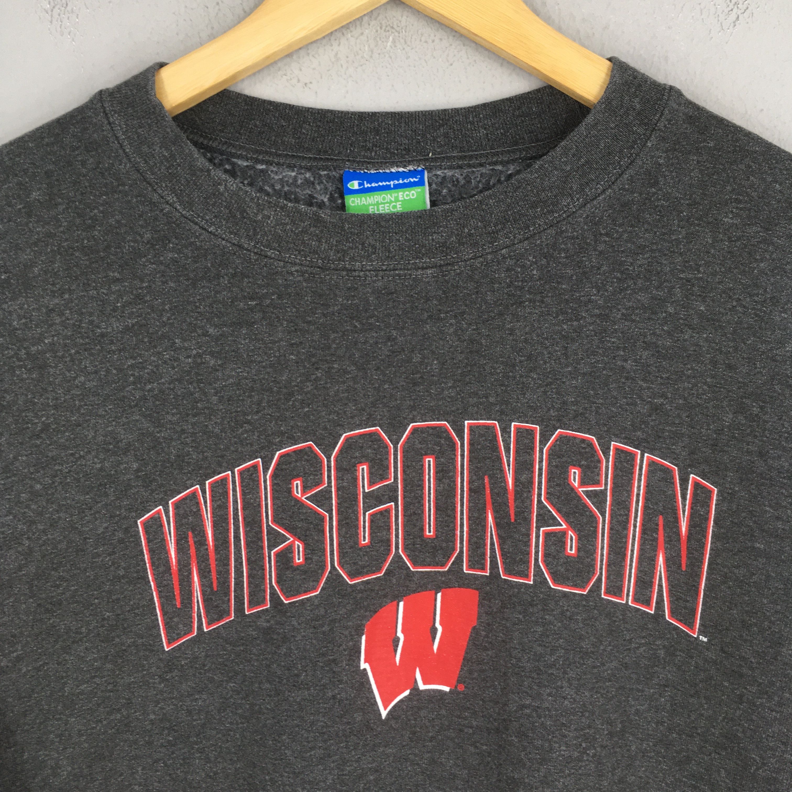 NCAA × Vintage Vintage Wisconsin Badgers NCAA Sweatshirt XLarge Size US XL / EU 56 / 4 - 2 Thumbnail