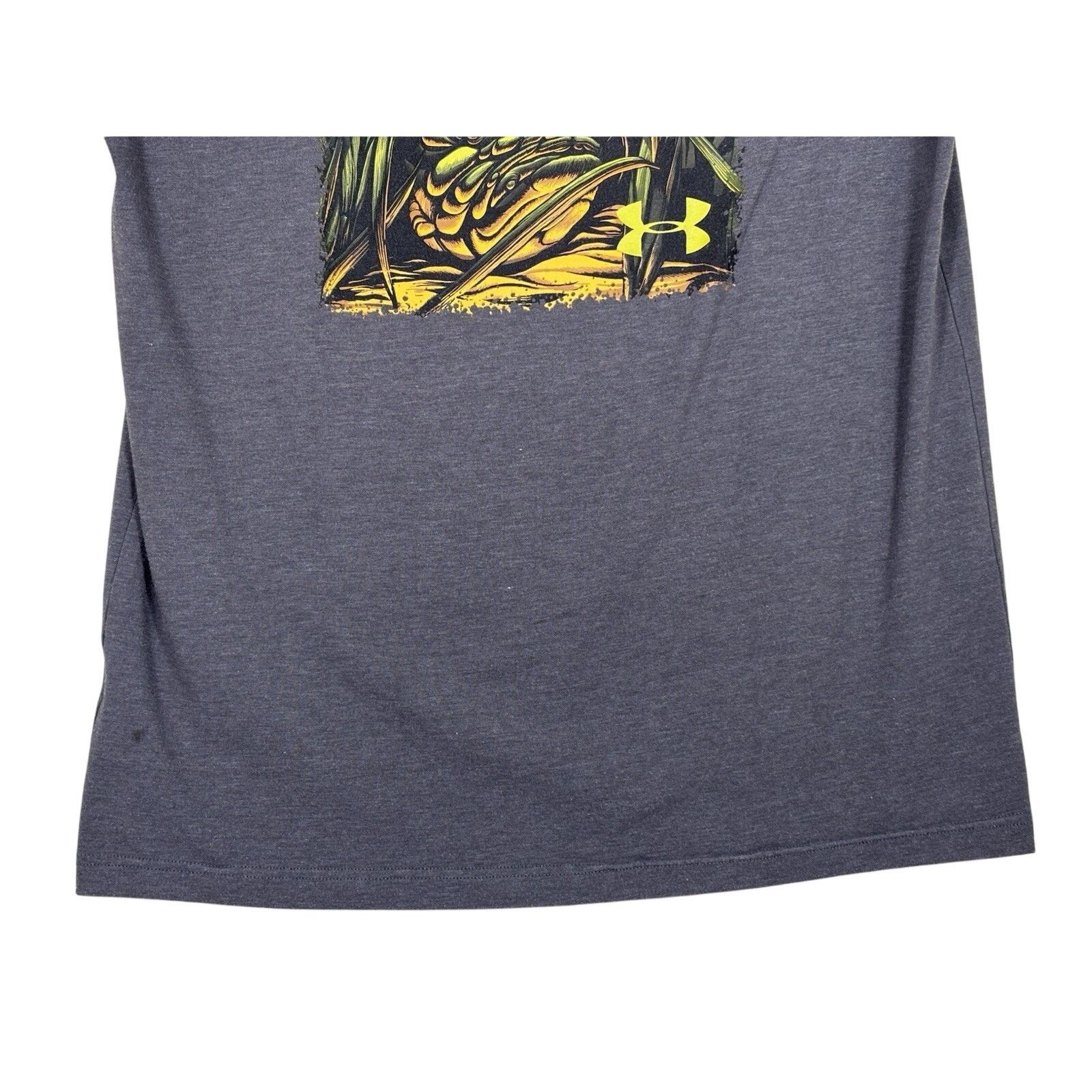 Under Armour Under Armour Large T-Shirt Gray with Fish Graphic Size US L / EU 52-54 / 3 - 18 Thumbnail