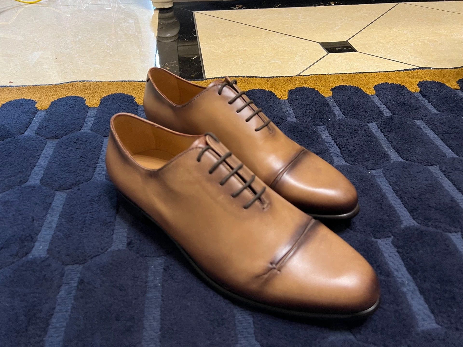 Berluti Berluti US6 Oxford Galet Stitch Venice Calf Minor sole wear Size US 6 / EU 39 - 3 Thumbnail