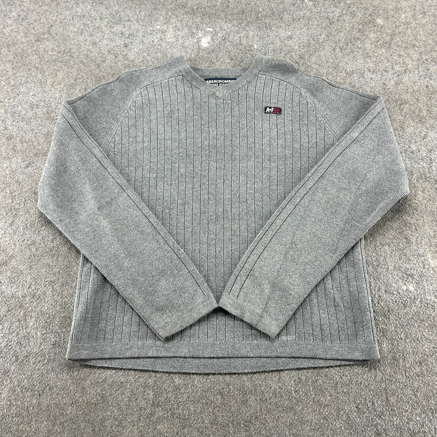 Abercrombie & Fitch VINTAGE Abercrombie & Fitch Sweater Mens L Gray Cotton Wool V-Neck Ribbed 90s Size US L / EU 52-54 / 3 - 2 Thumbnail