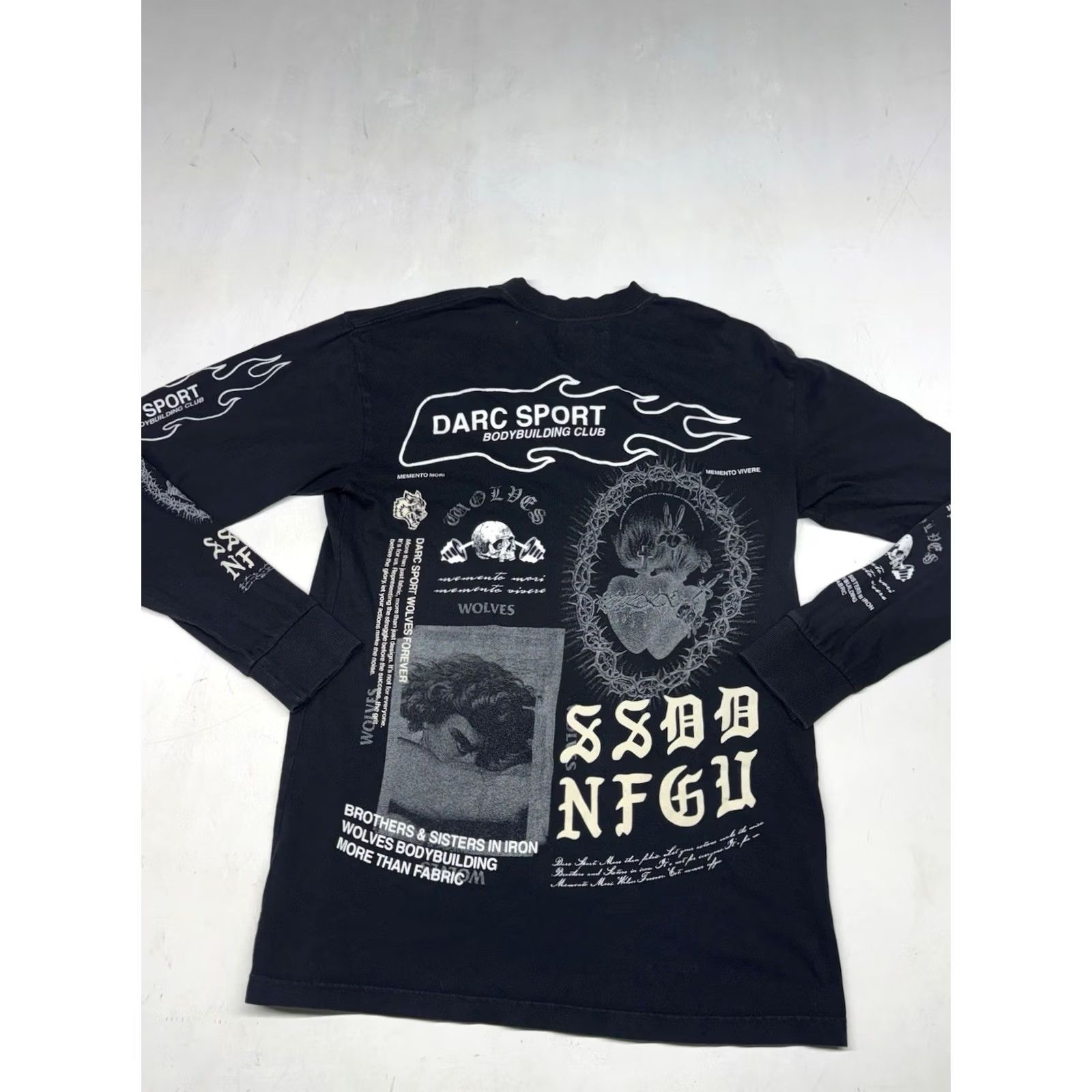 Darc Sport Darc Sport Shirt Men Medium Black Wolves Forever Graphic Tee Long Sleeve Crew Neck Logo Breathable Cotton Knit Shirt Mens Regular Fit Graphic Tee Size US M / EU 48-50 / 2 - 6 Thumbnail