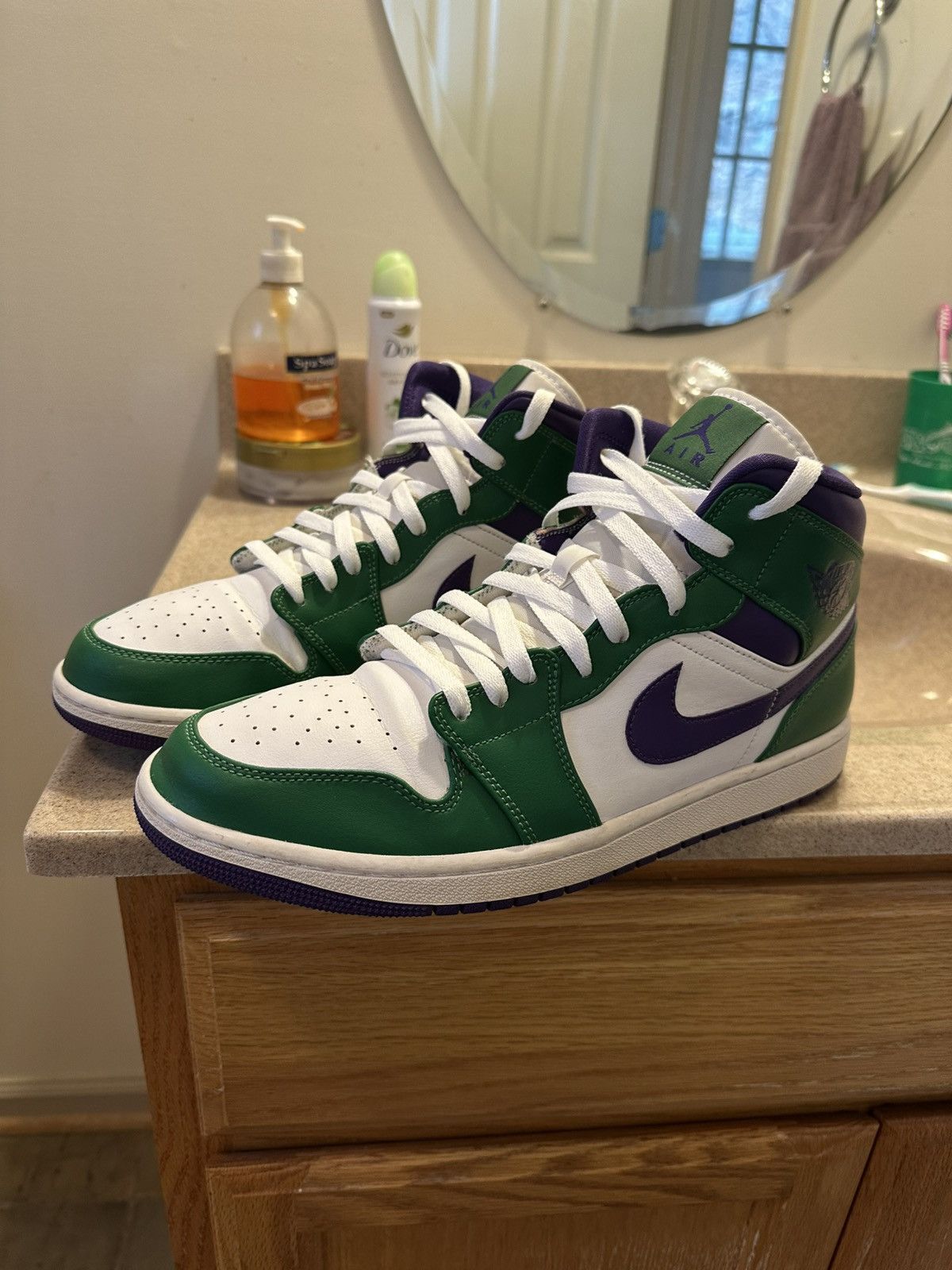 Jordan Brand × Nike Jordan 1 Incredible Hulk Size US 11 / EU 44 - 1 Thumbnail